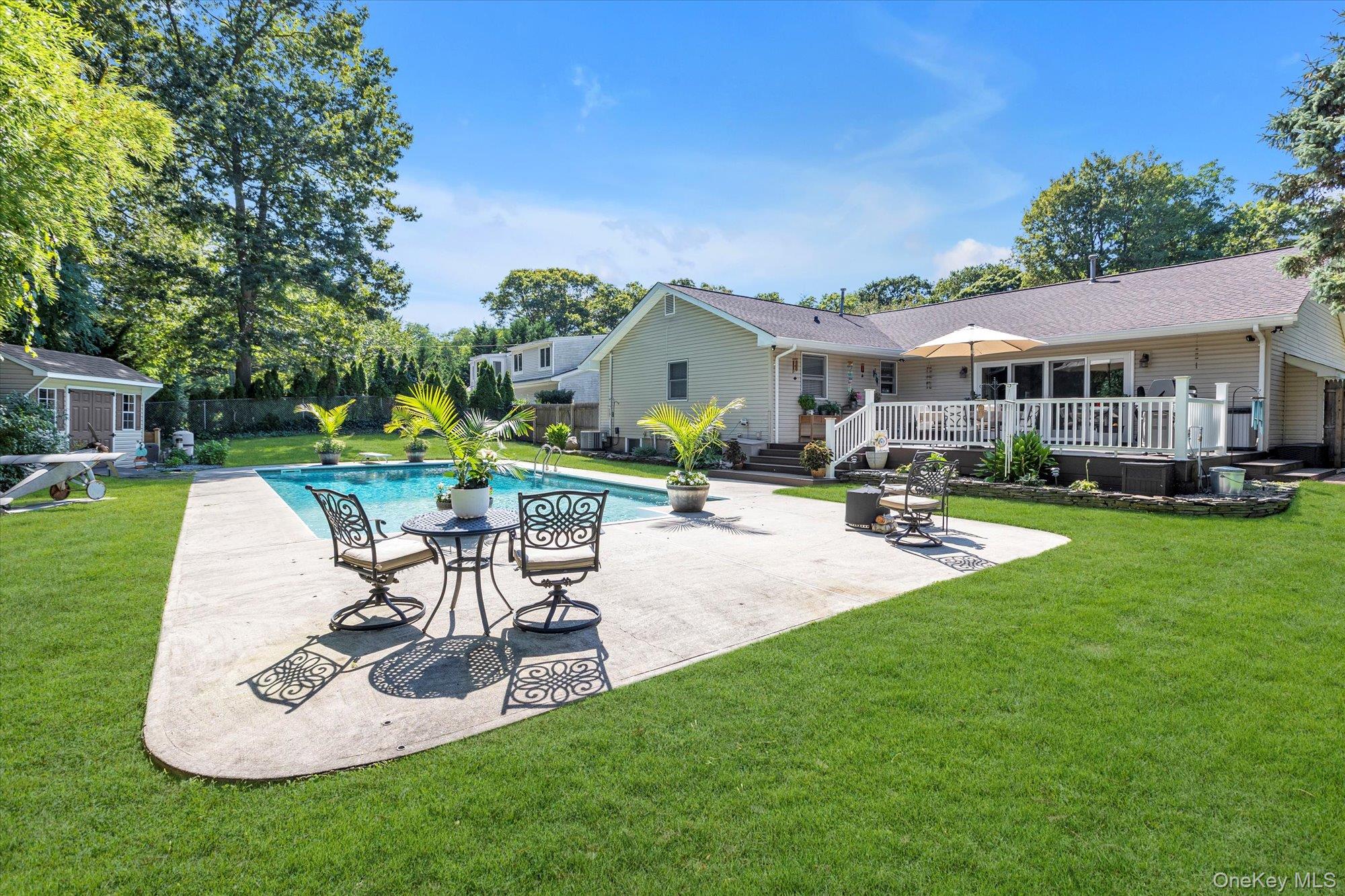 41 Landing Lane, Port Jefferson, NY 11777