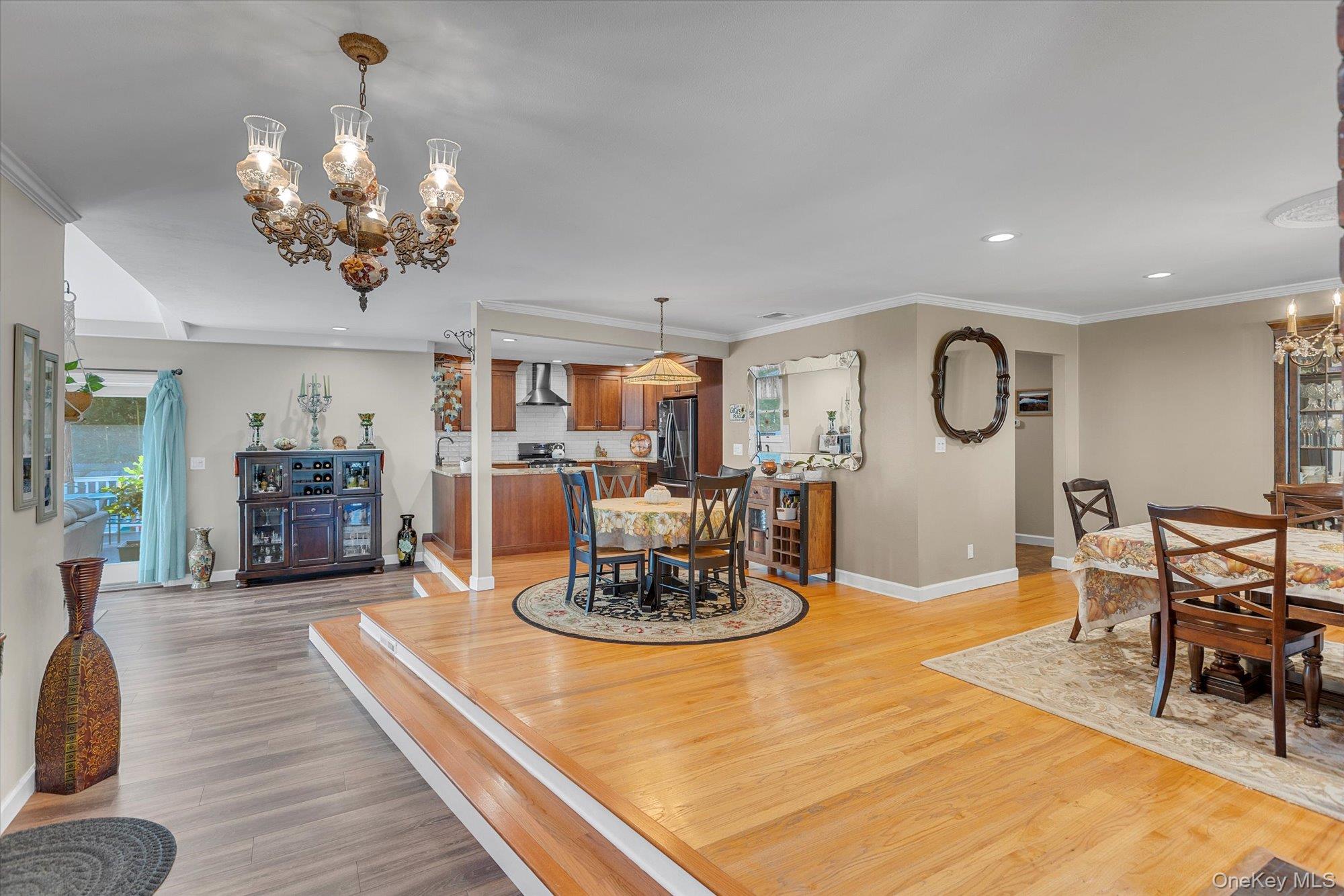 41 Landing Lane, Port Jefferson, NY 11777