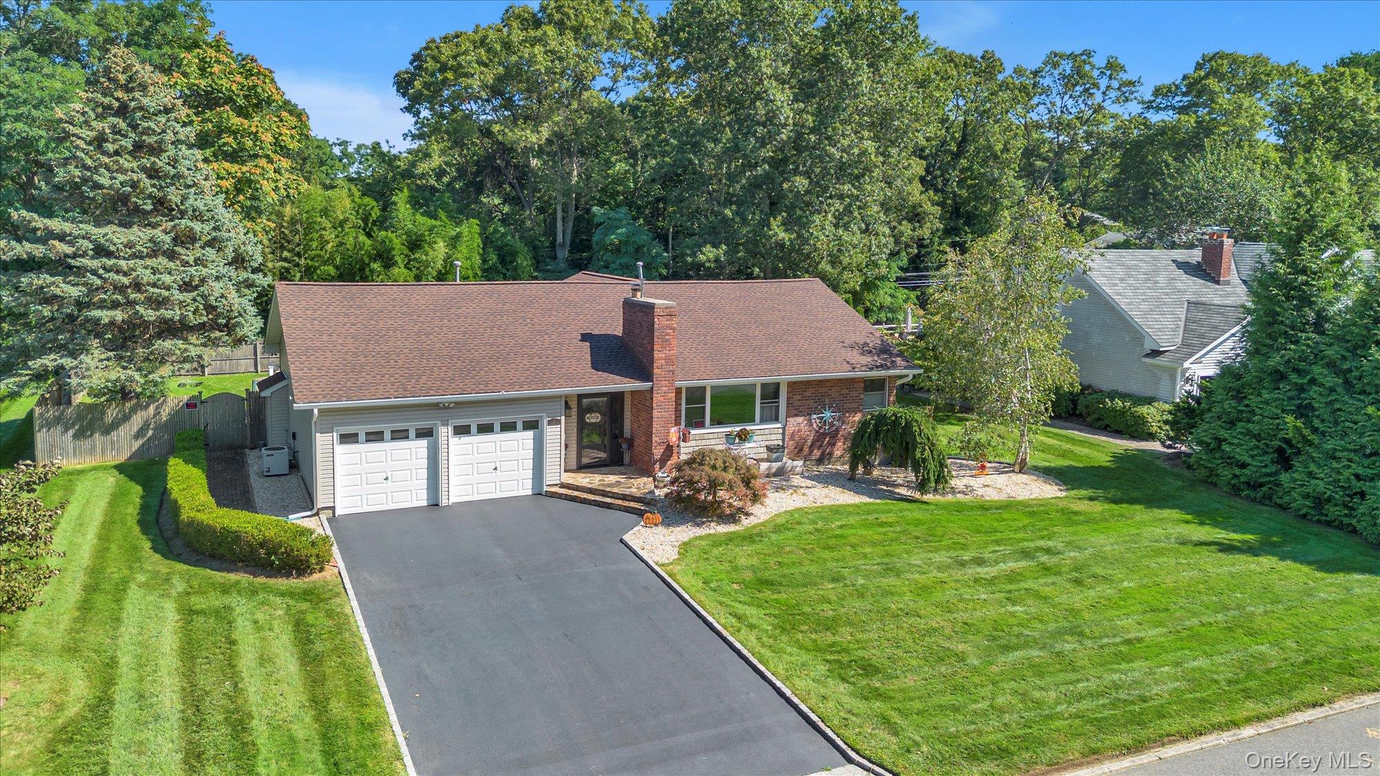 41 Landing Lane, Port Jefferson, NY 11777