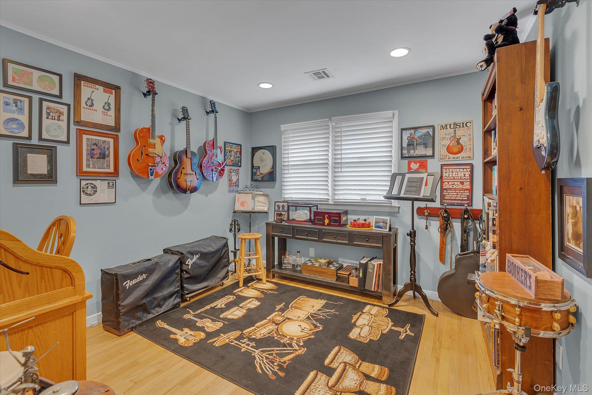 41 Landing Lane, Port Jefferson, NY 11777