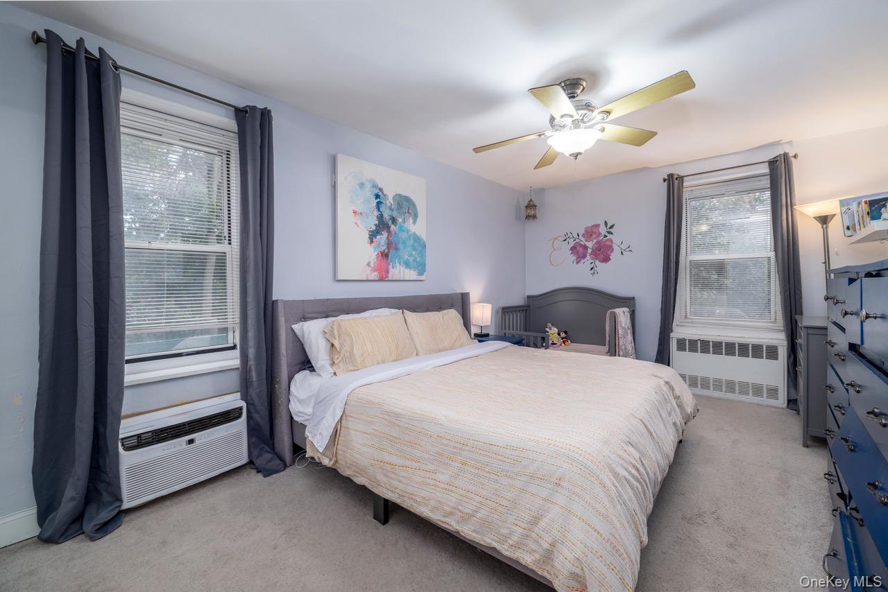 99 Randall # 1Q, Freeport, NY 11520