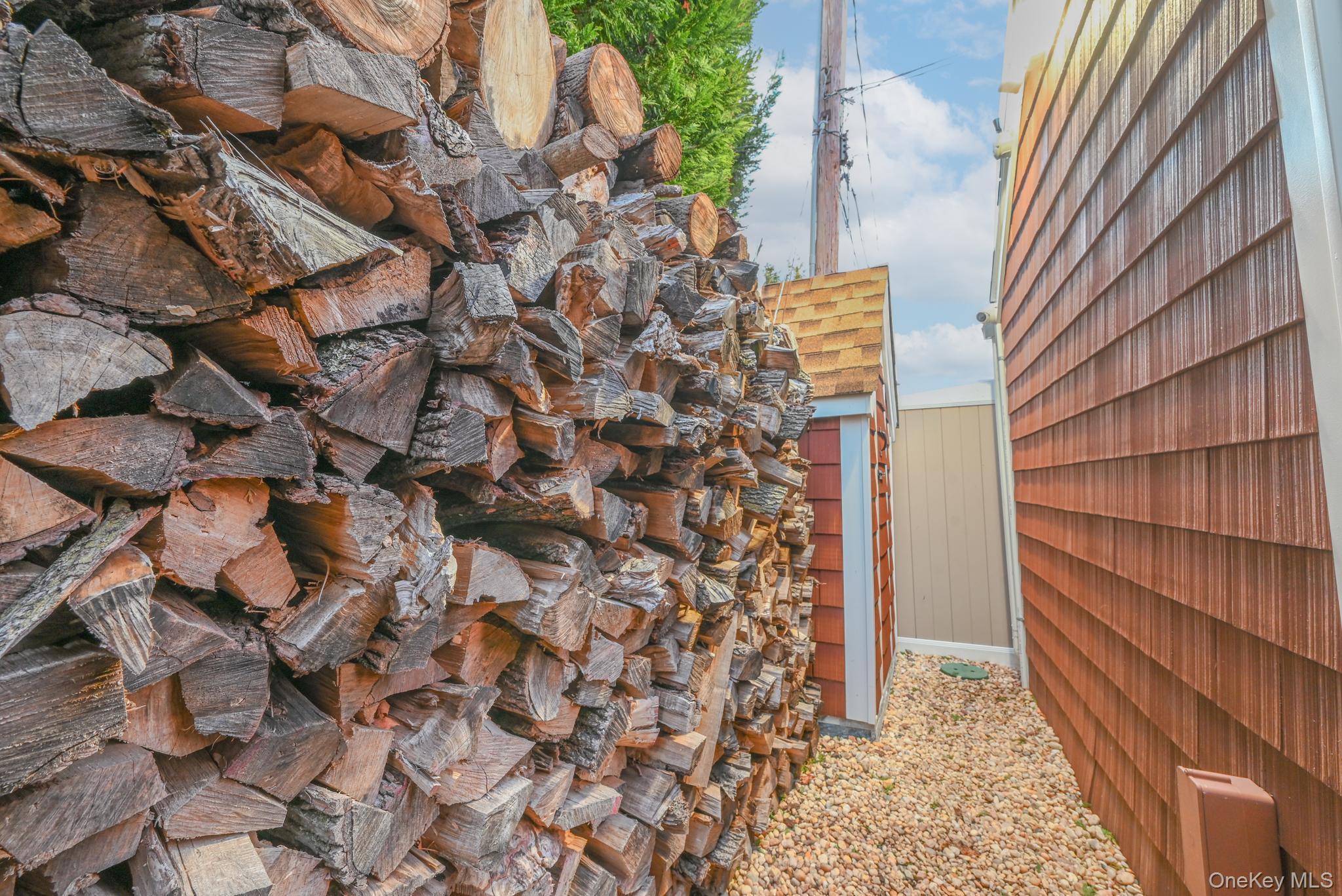 38 Quarry Lane, Levittown, NY 11756