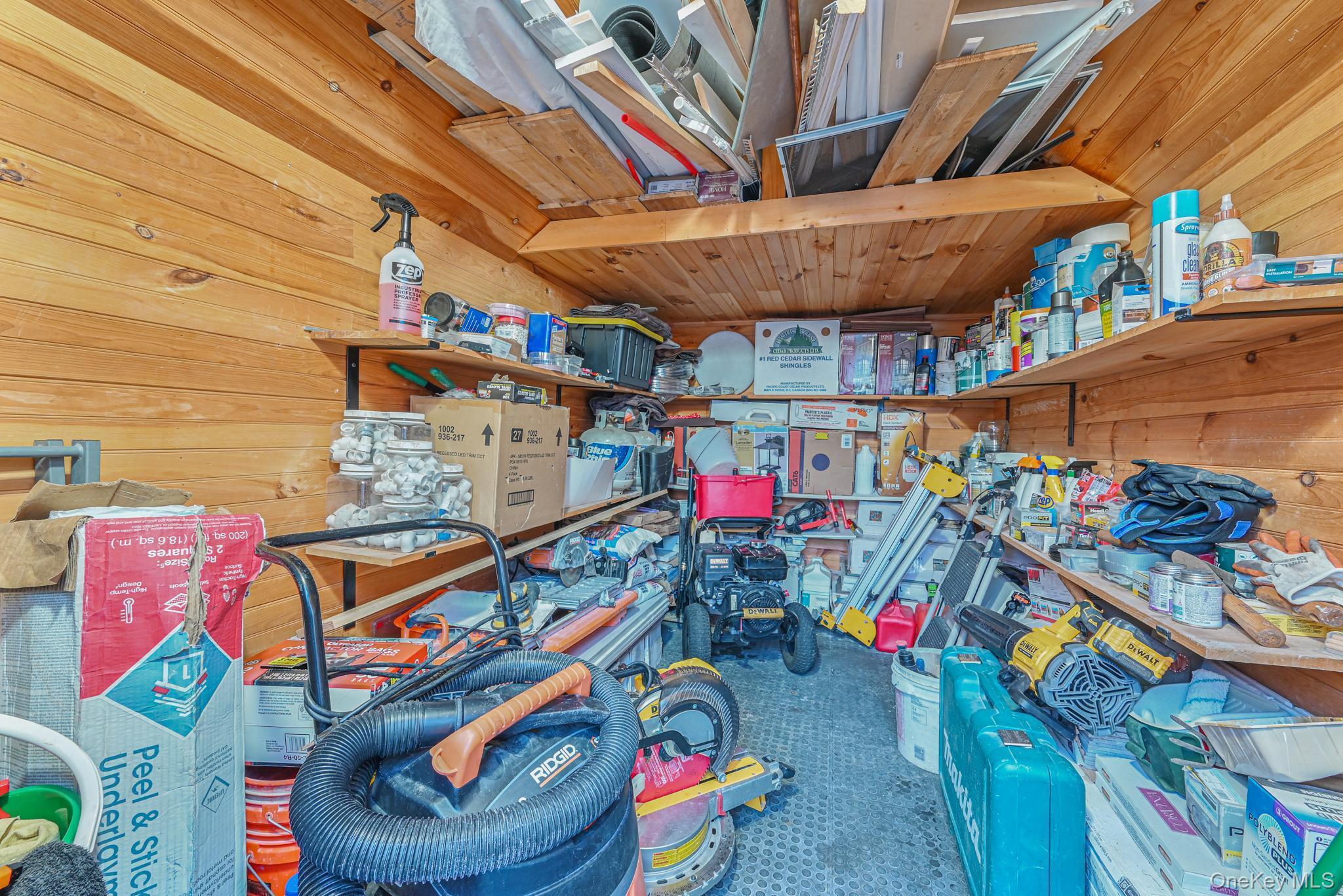 38 Quarry Lane, Levittown, NY 11756