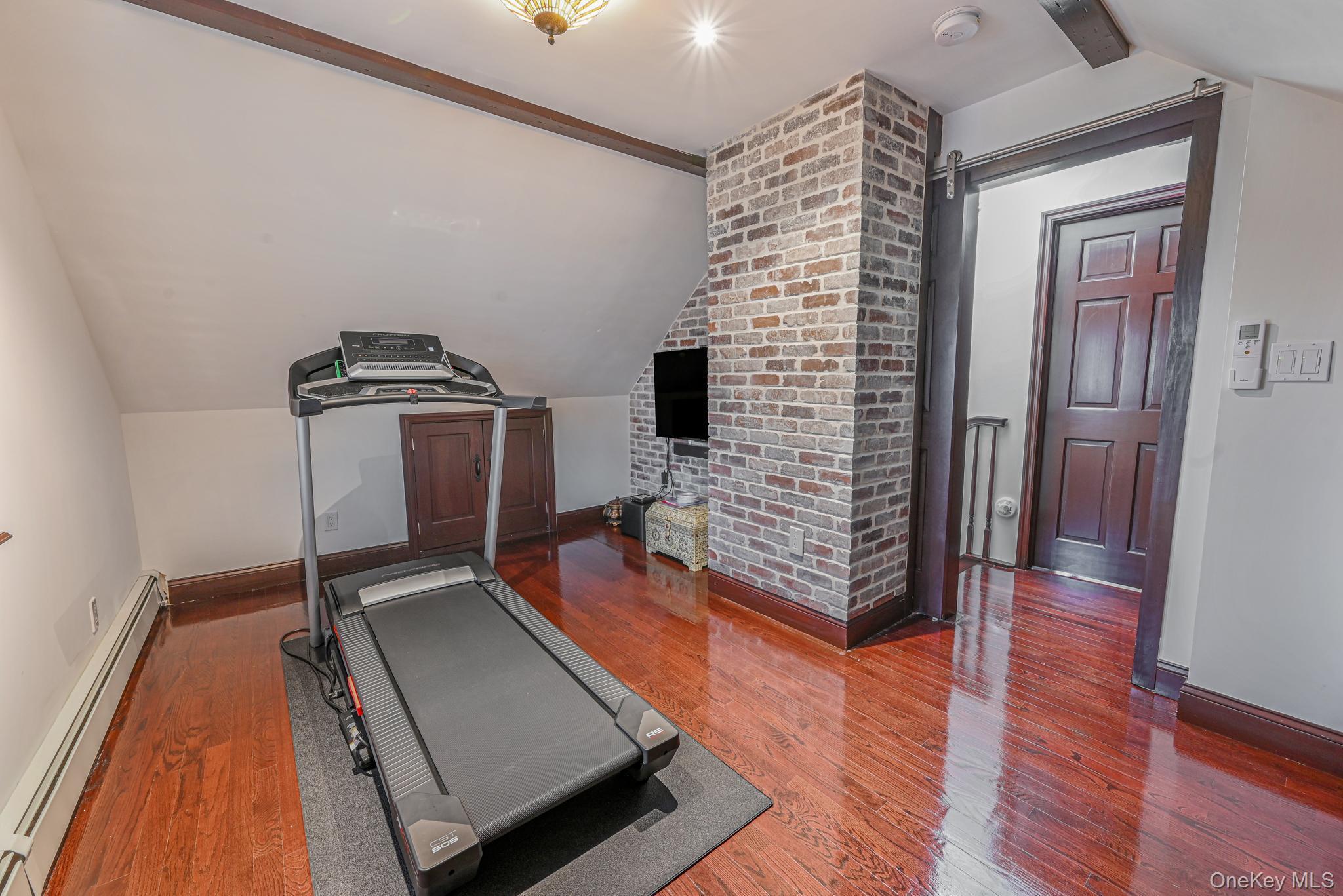 38 Quarry Lane, Levittown, NY 11756