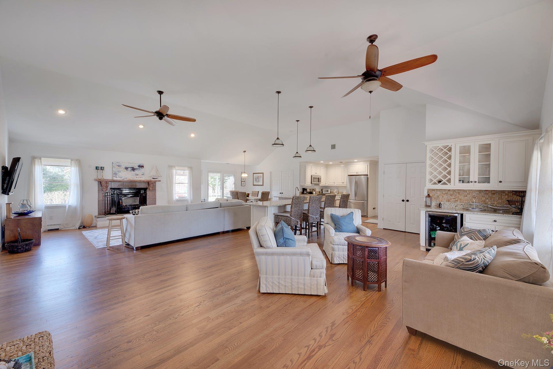 3045 Rocky Point Road, East Marion, NY 11939