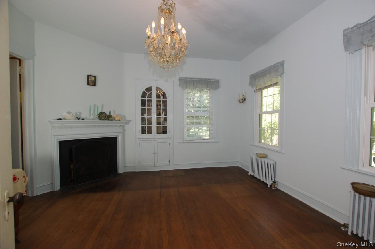 16 Mount Sinai Coram Road, Coram, NY 11727