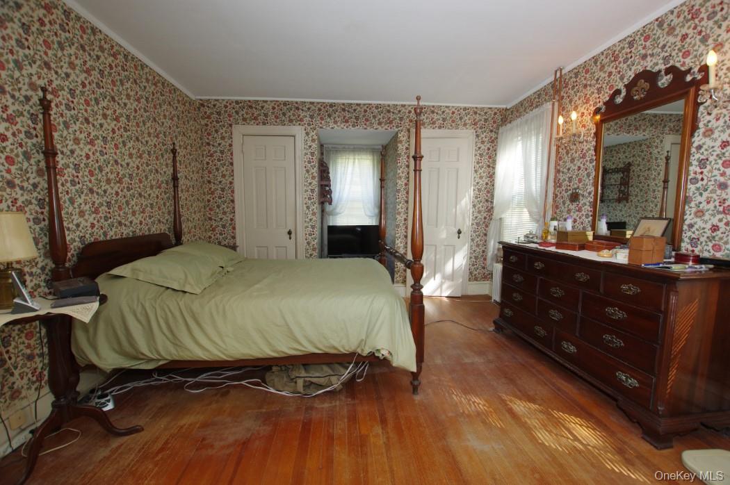 16 Mount Sinai Coram Road, Coram, NY 11727