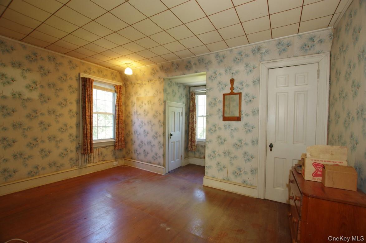 16 Mount Sinai Coram Road, Coram, NY 11727