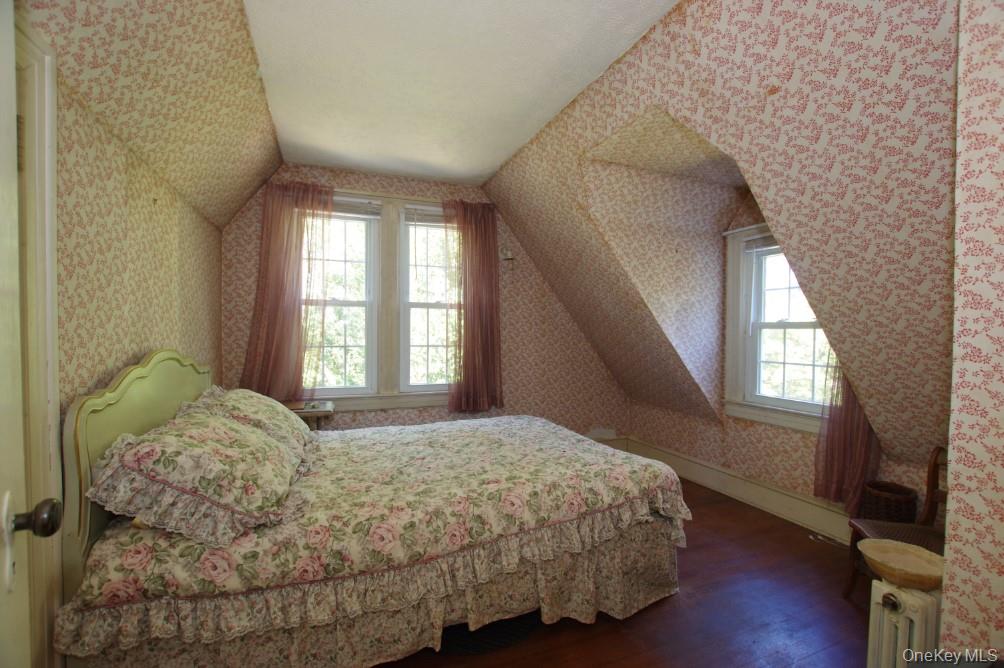 16 Mount Sinai Coram Road, Coram, NY 11727