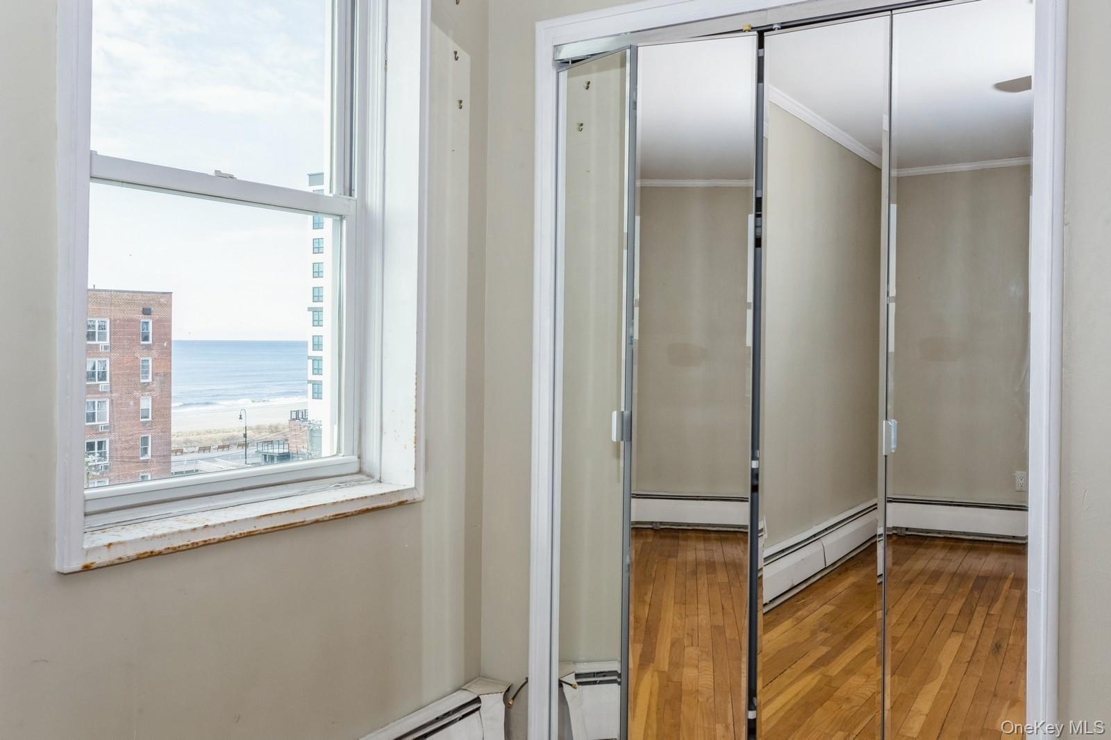 210 E Broadway # 6B, Long Beach, NY 11561