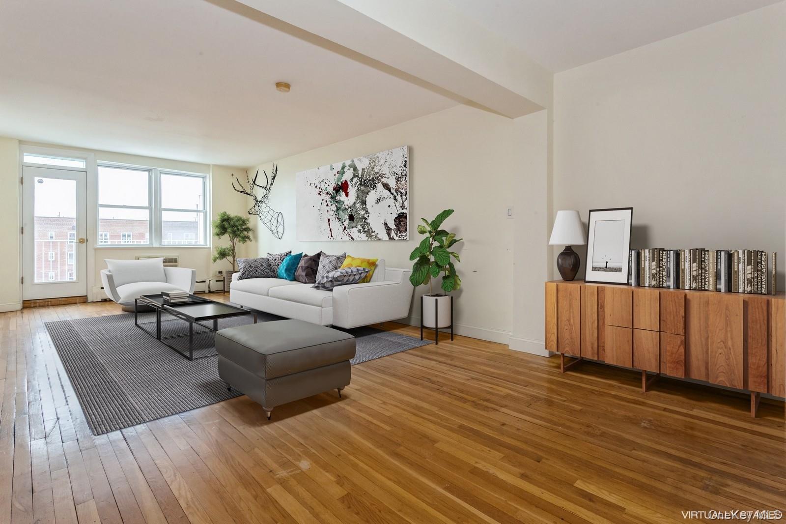 210 E Broadway # 6B, Long Beach, NY 11561