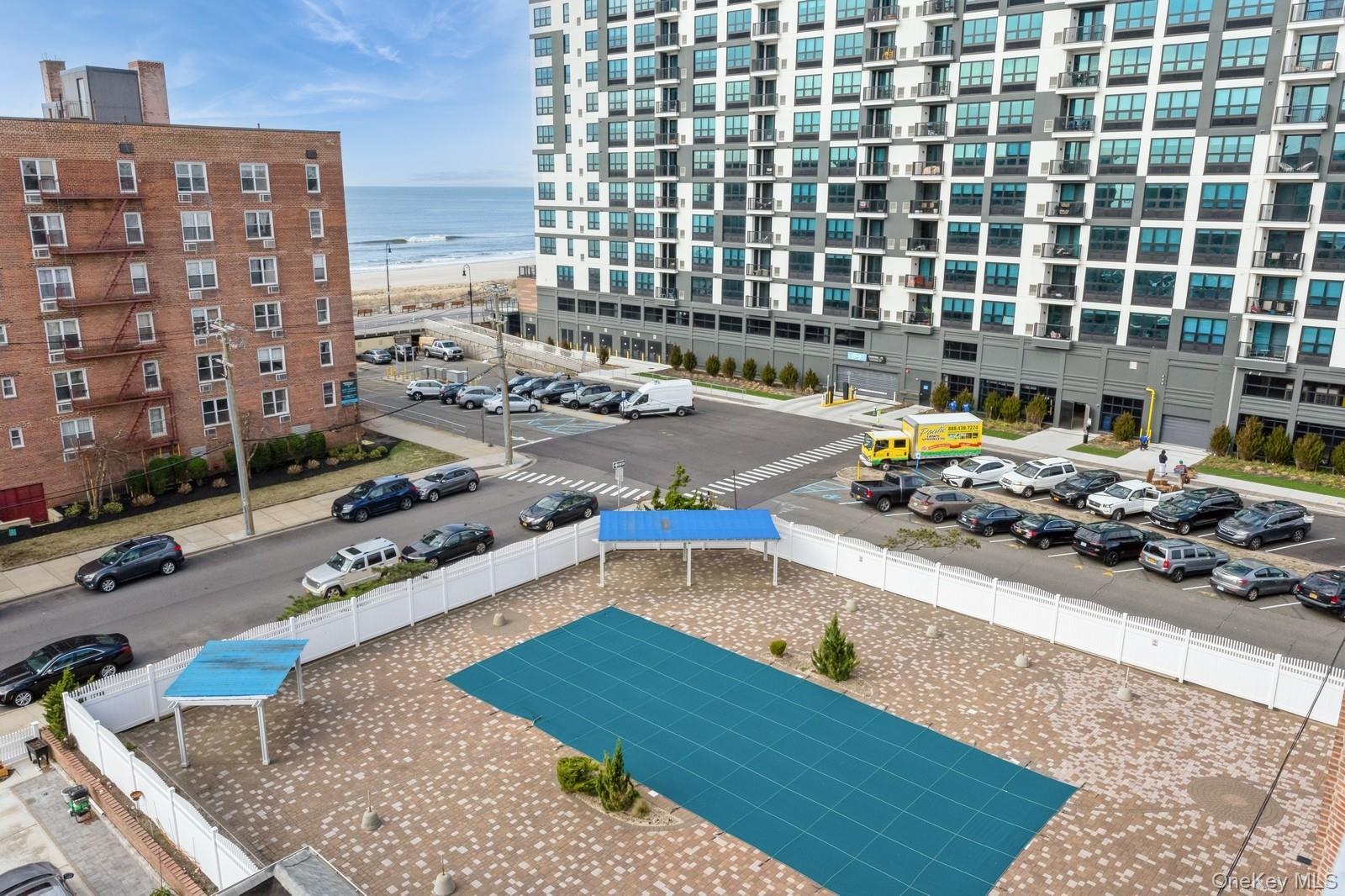 210 E Broadway # 6B, Long Beach, NY 11561