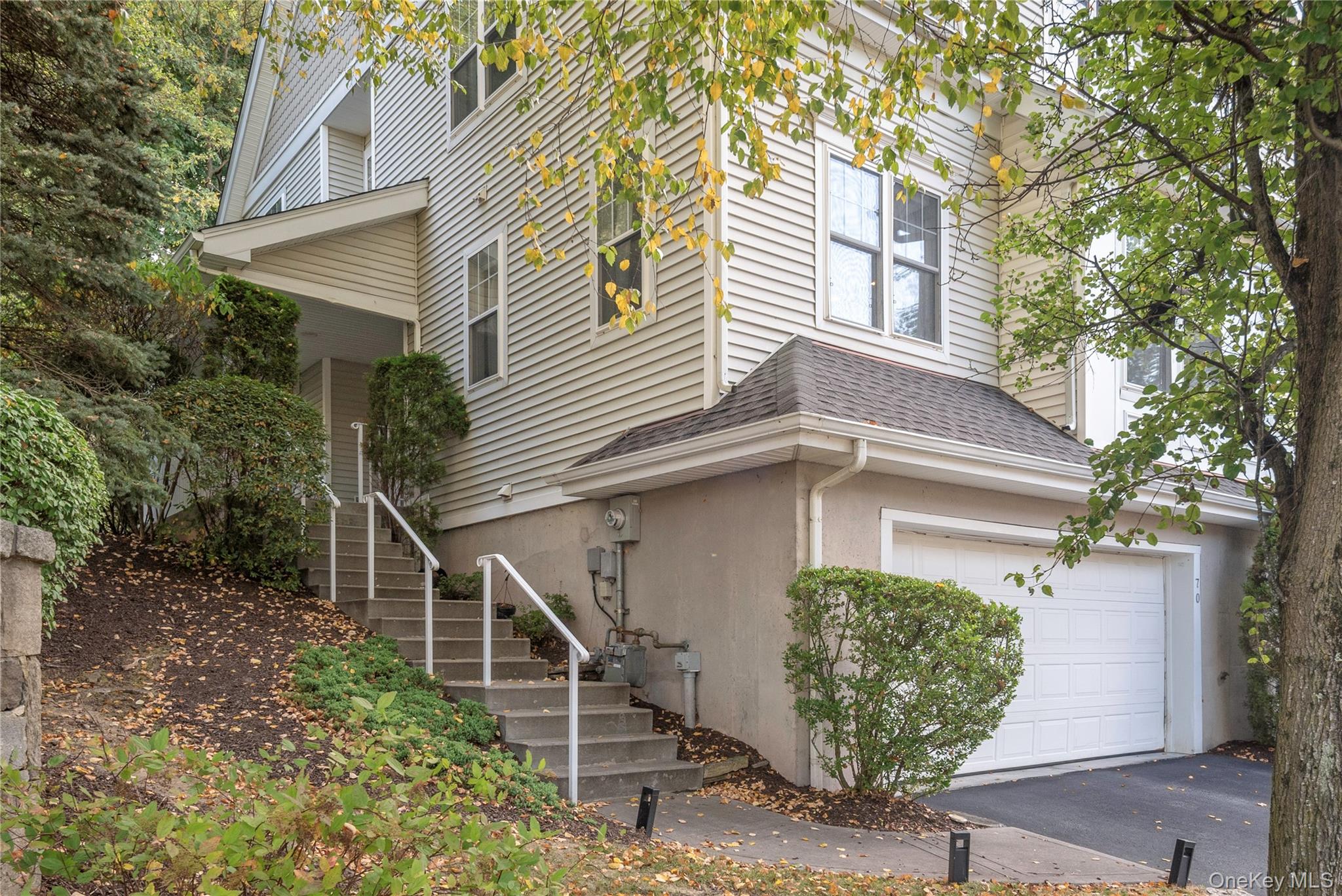 70 Briarbrook Drive, Briarcliff Manor, NY 10510