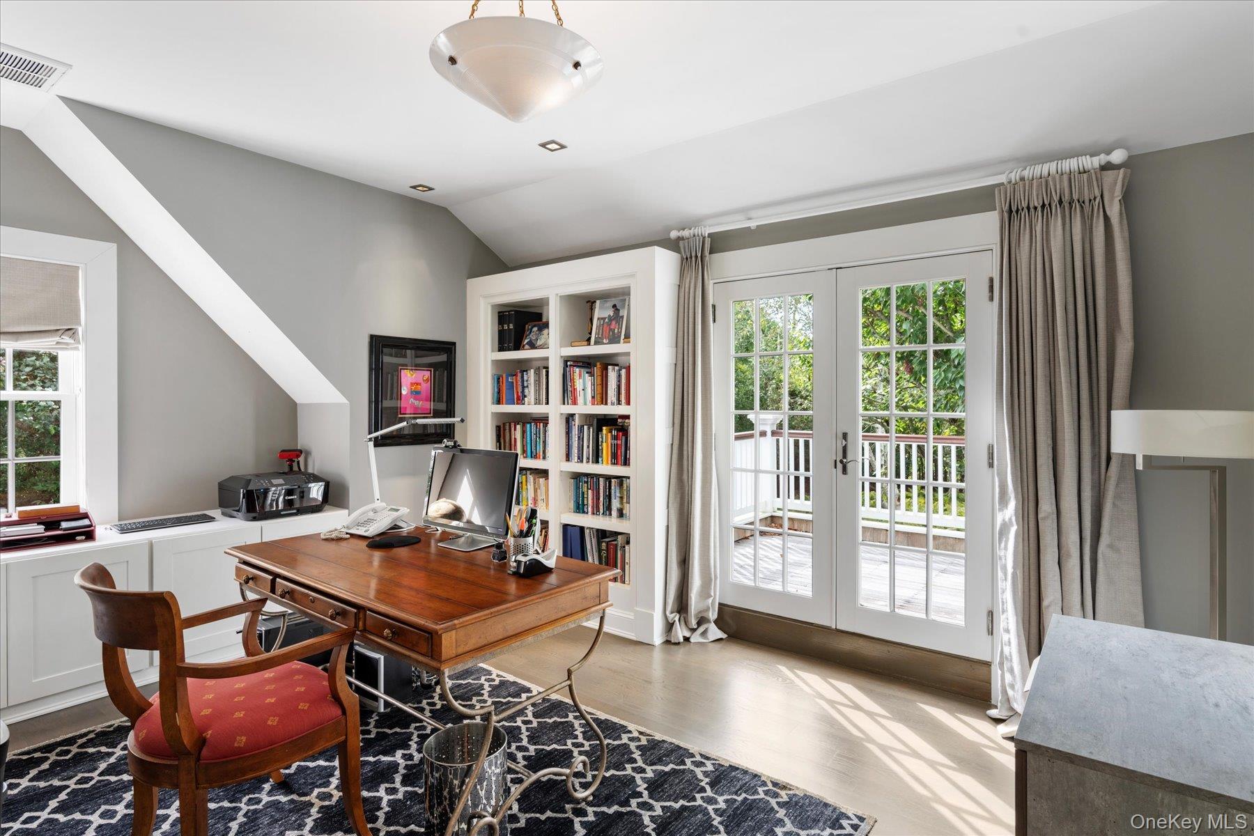 231 Flying Point Road, Southampton, NY 11968