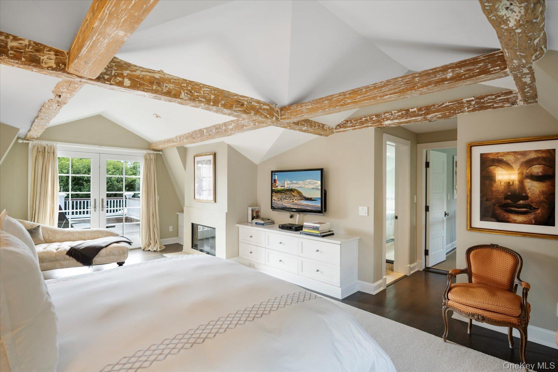 231 Flying Point Road, Southampton, NY 11968