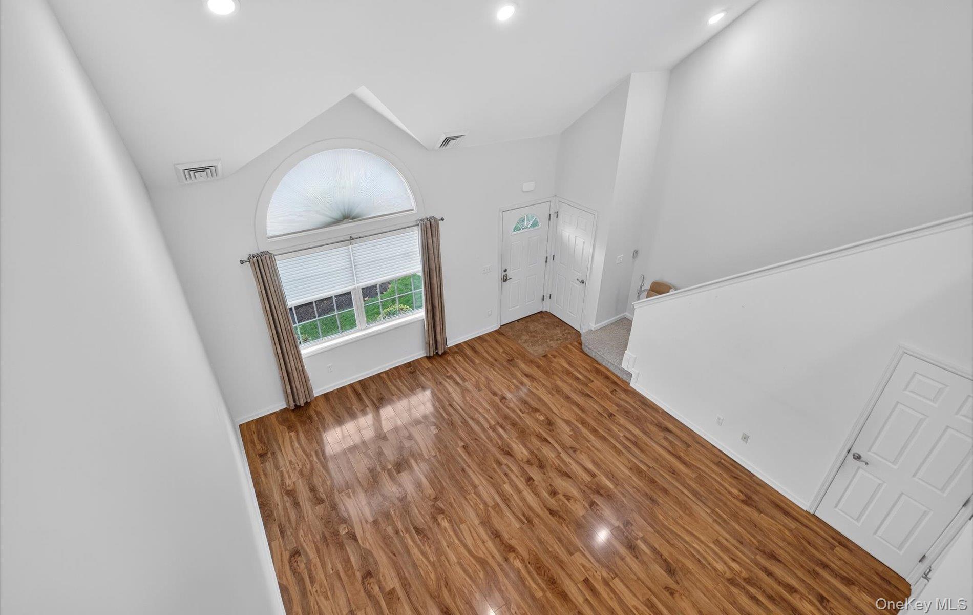 113 Willow Lane, Valley Stream, NY 11580