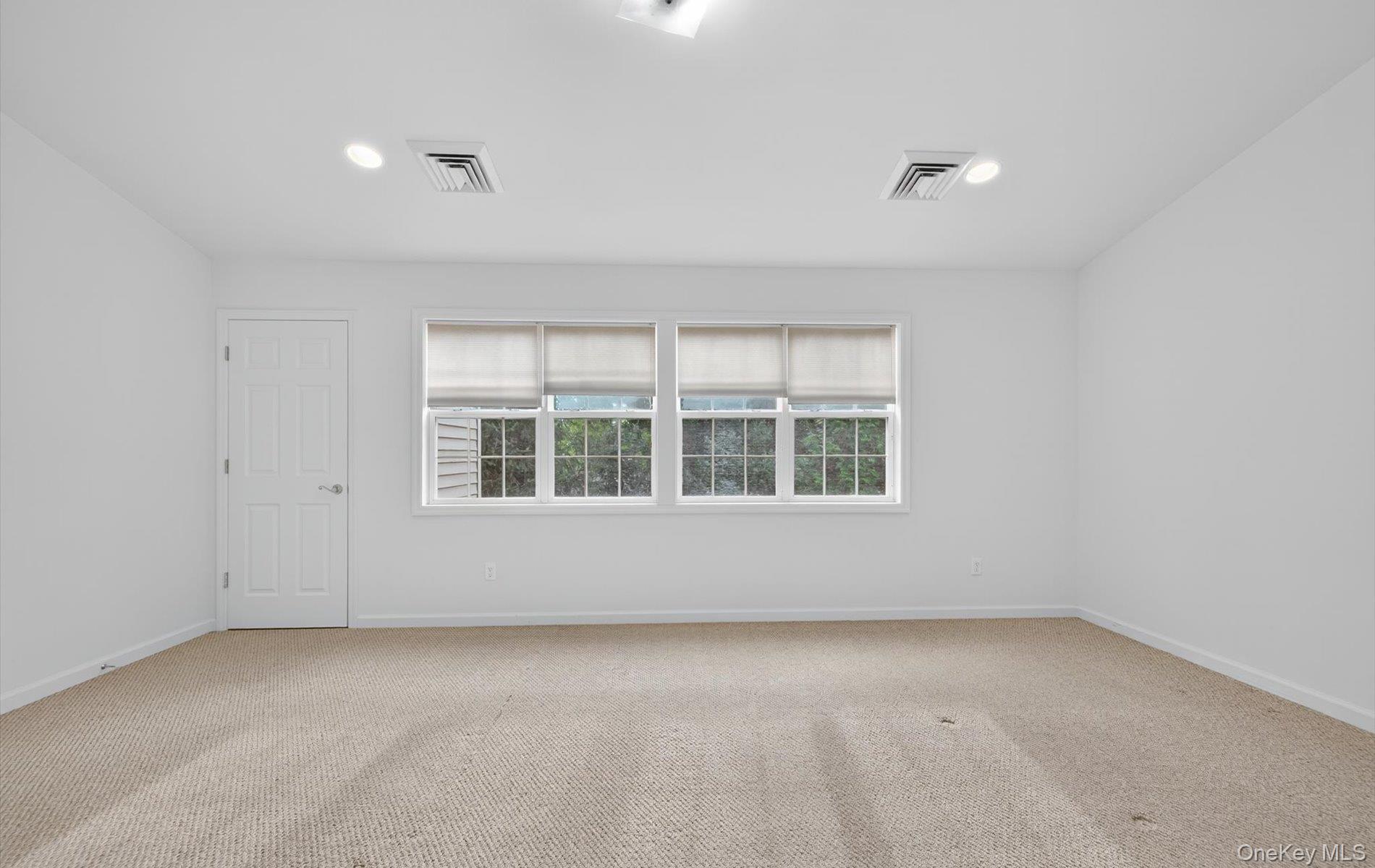 113 Willow Lane, Valley Stream, NY 11580