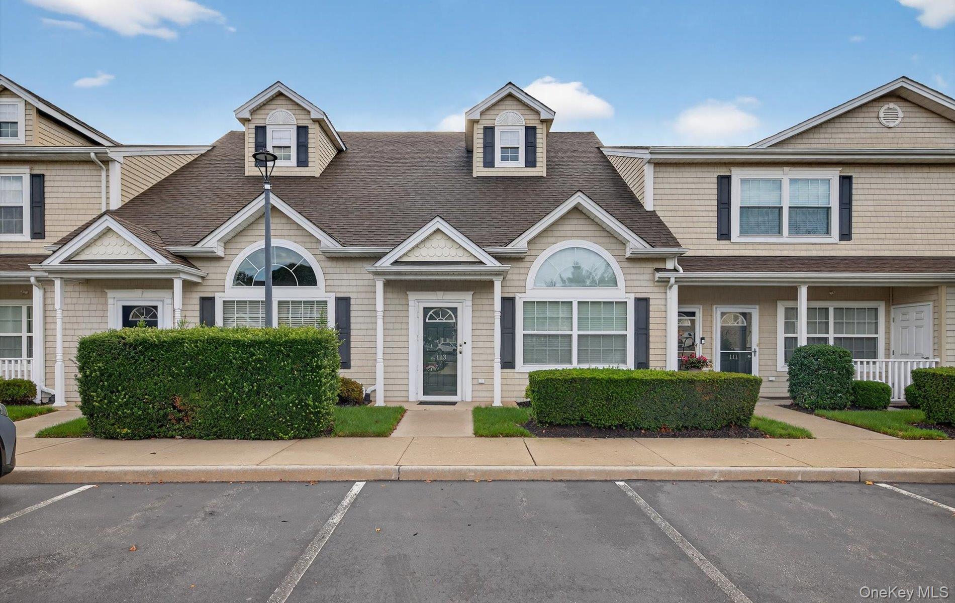 113 Willow Lane, Valley Stream, NY 11580