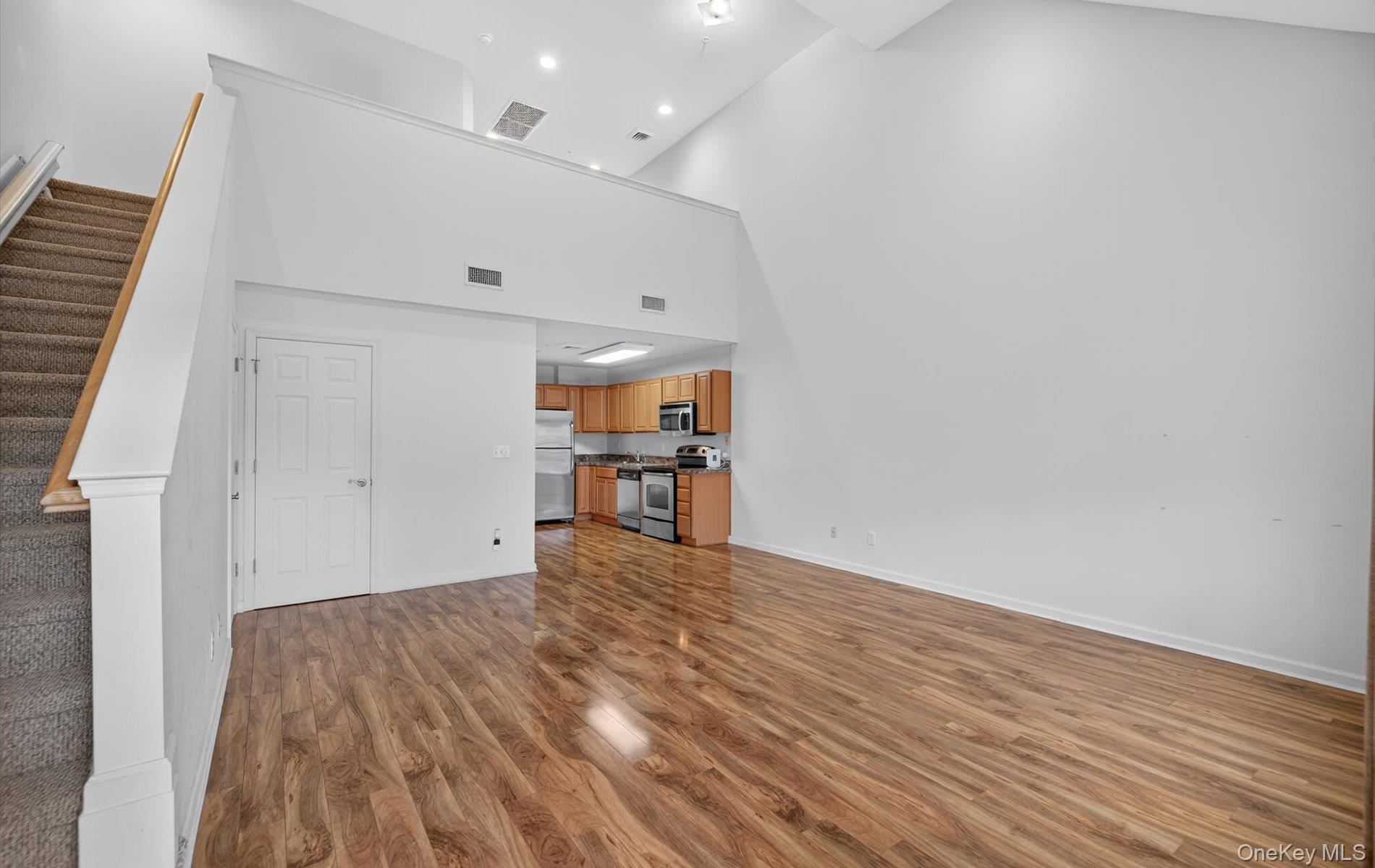 113 Willow Lane, Valley Stream, NY 11580