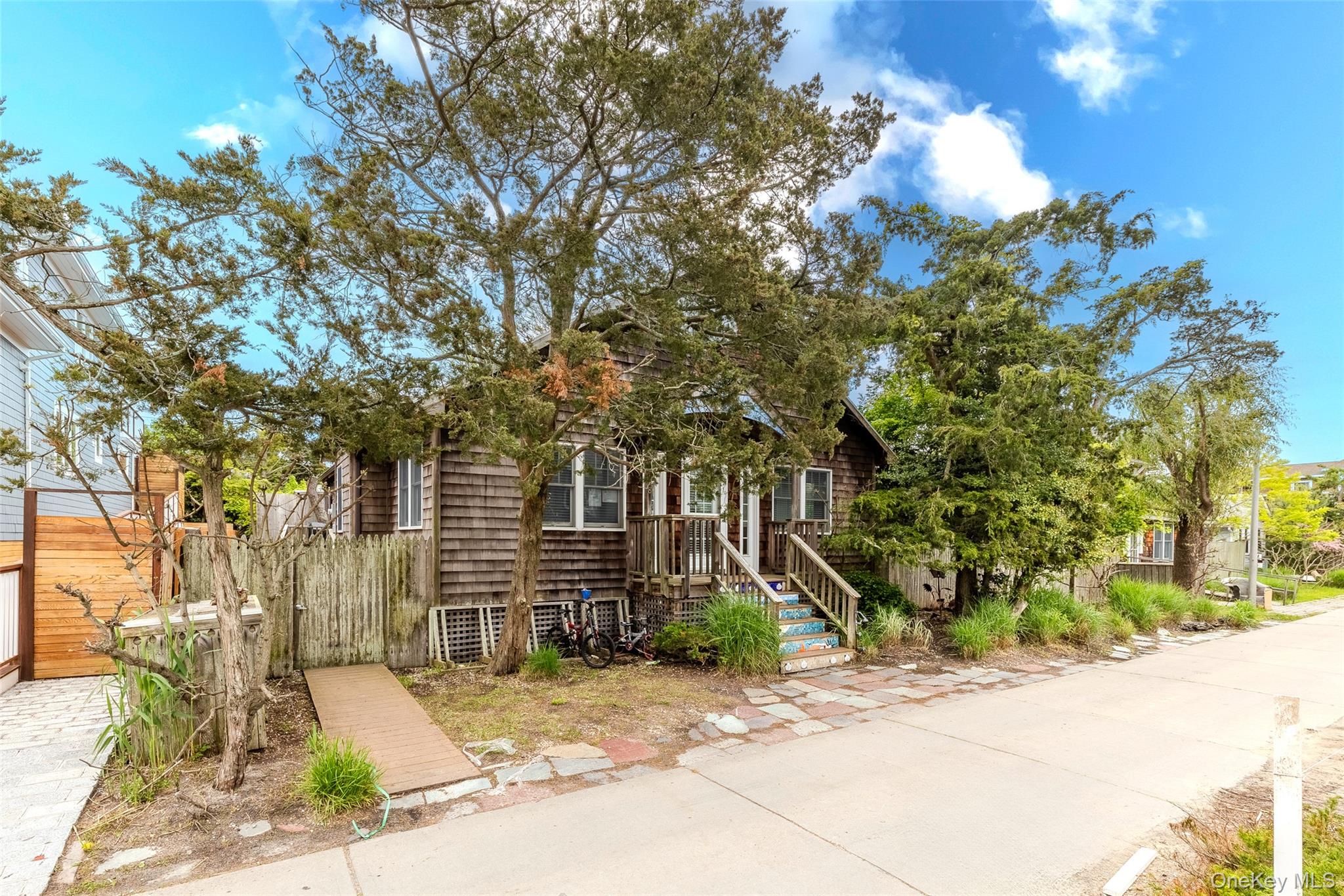 748 Ocean Breeze, Ocean Beach, NY 11770