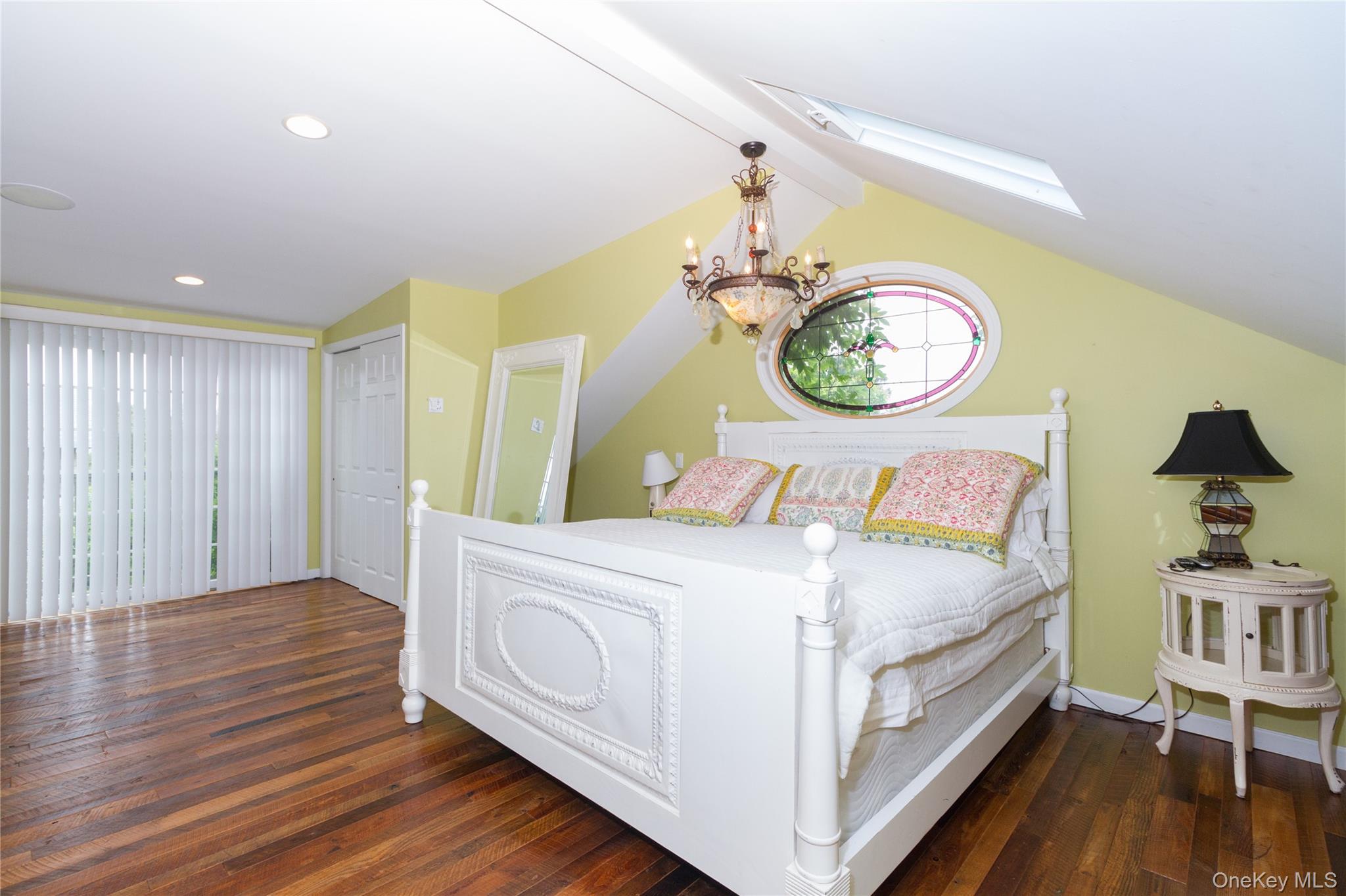 748 Ocean Breeze, Ocean Beach, NY 11770