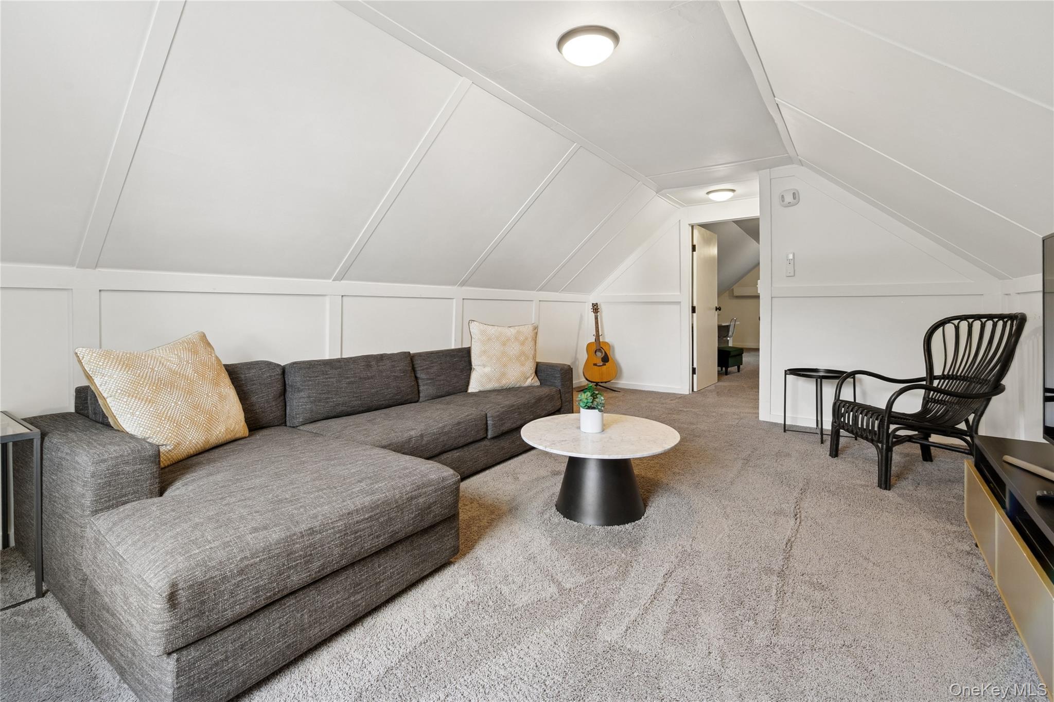 1181 FIREPLACE RD, East Hampton, NY 11937