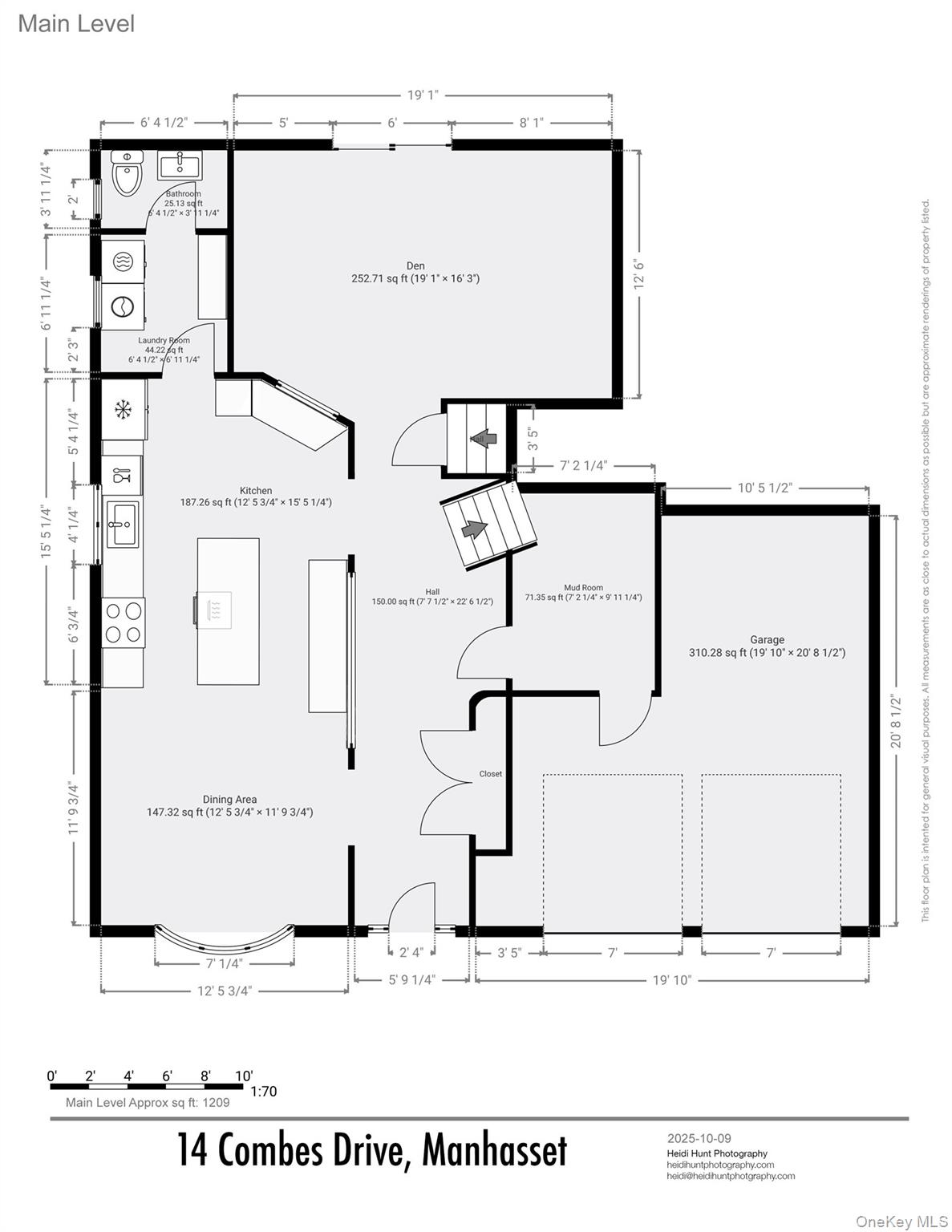 14 Combes Drive, Manhasset, NY 11030