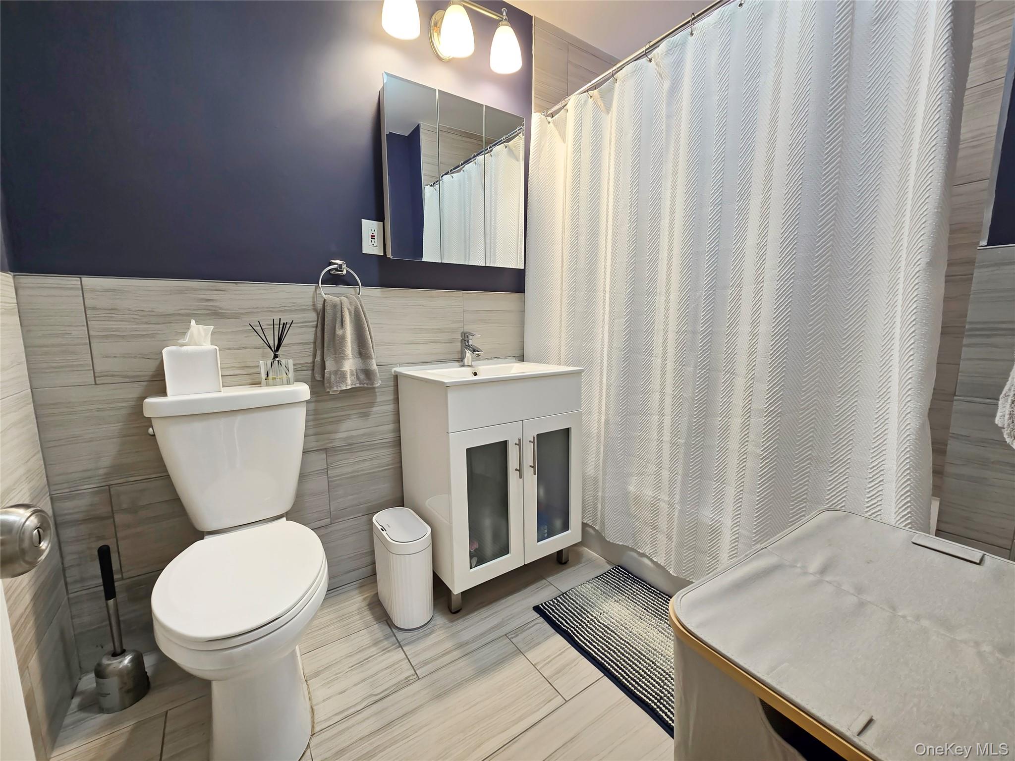 874 W Broadway # 3C, Woodmere, NY 11598