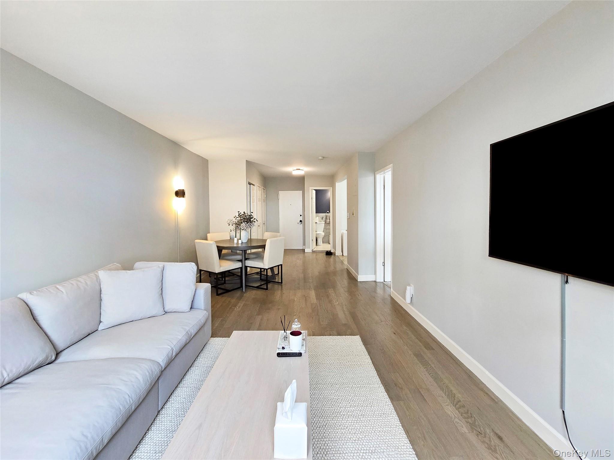 874 W Broadway # 3C, Woodmere, NY 11598