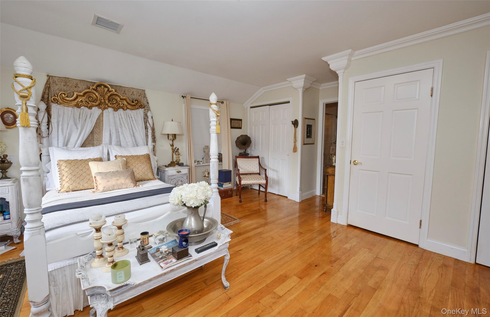 84-34 120 Street, Kew Gardens, NY 11415