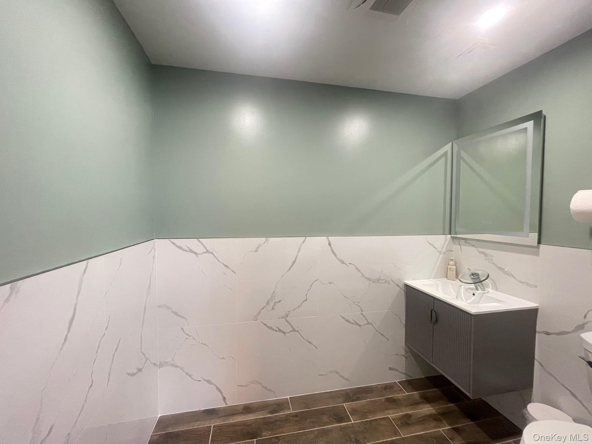 265 Jericho Turnpike # 2nd Floor, Floral Park, NY 11001