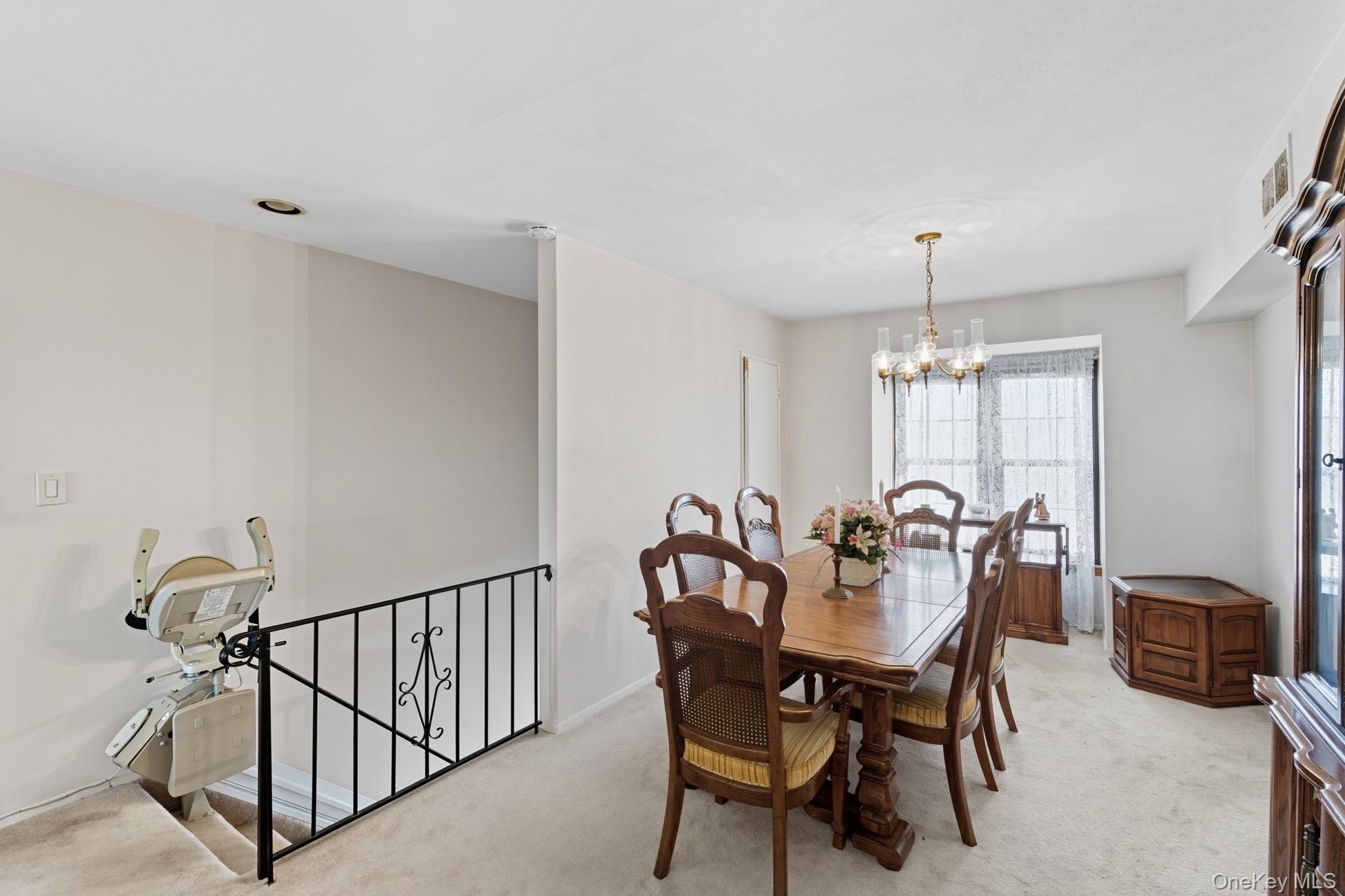 348 Mariners Way, Copiague, NY 11726