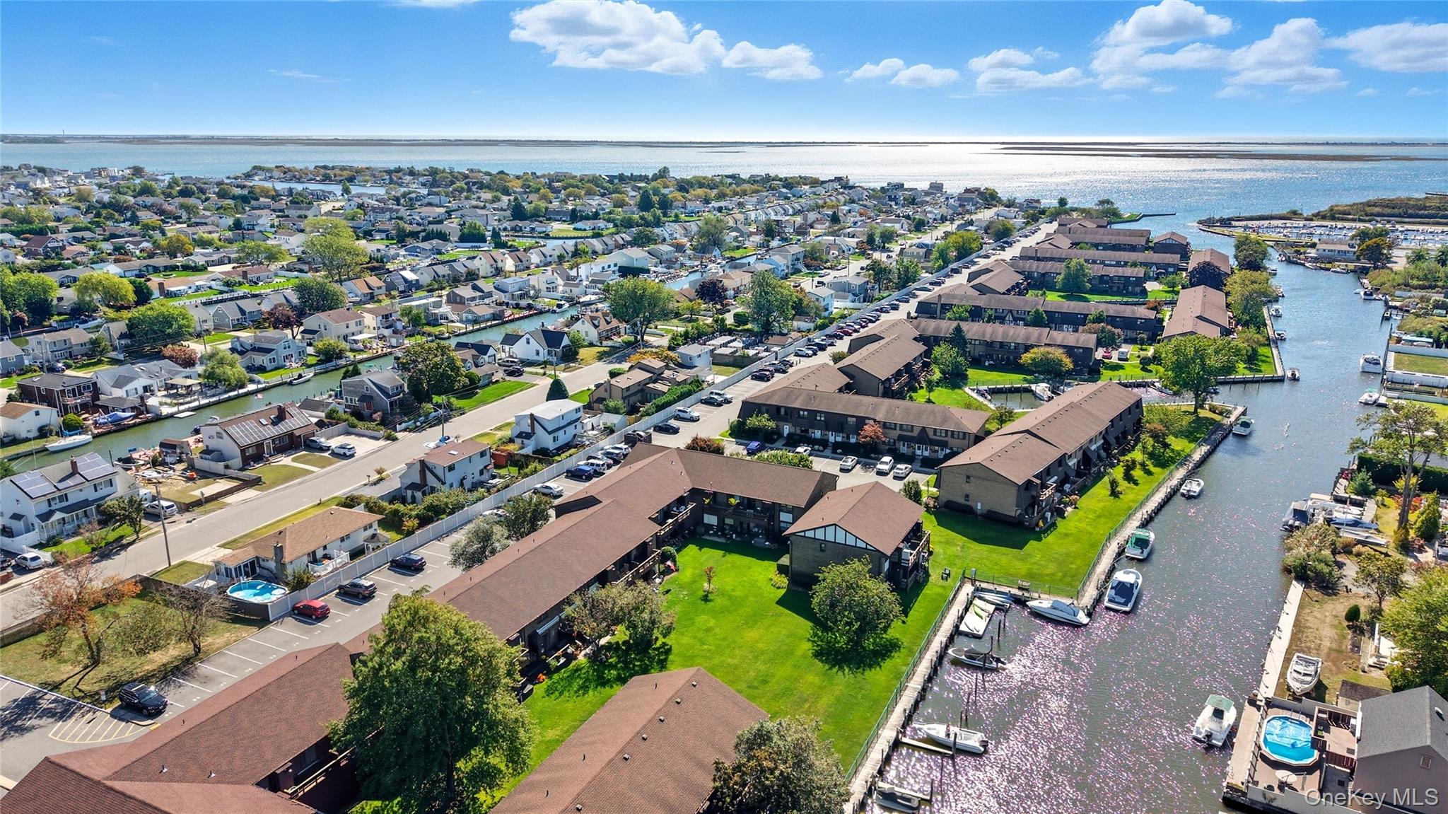 348 Mariners Way, Copiague, NY 11726