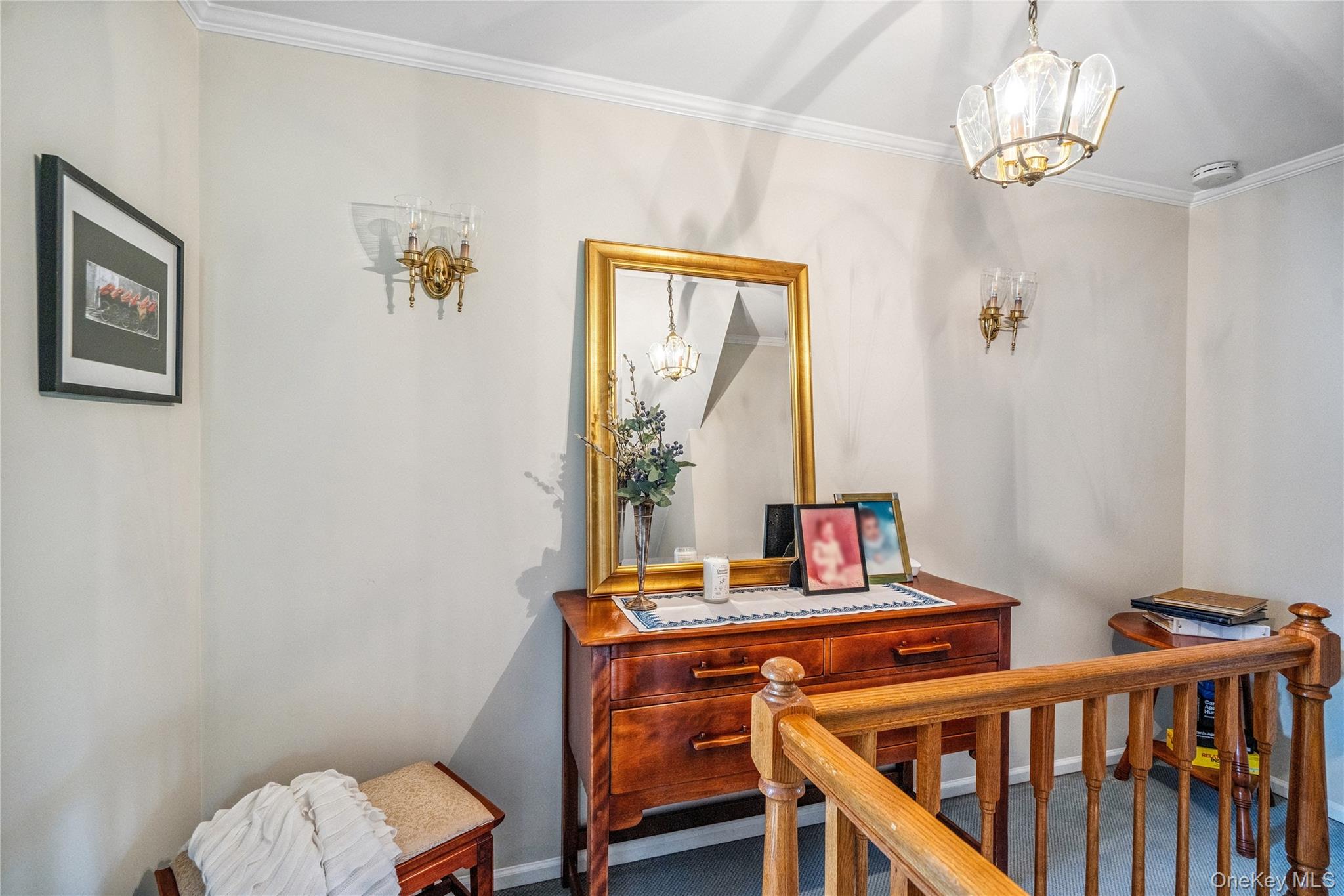 6 Cedar Avenue, Locust Valley, NY 11560