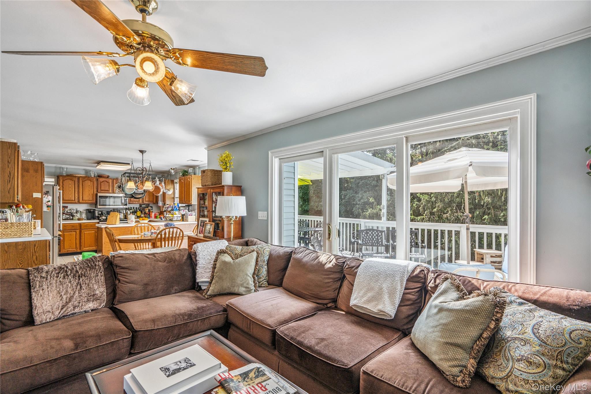 6 Cedar Avenue, Locust Valley, NY 11560