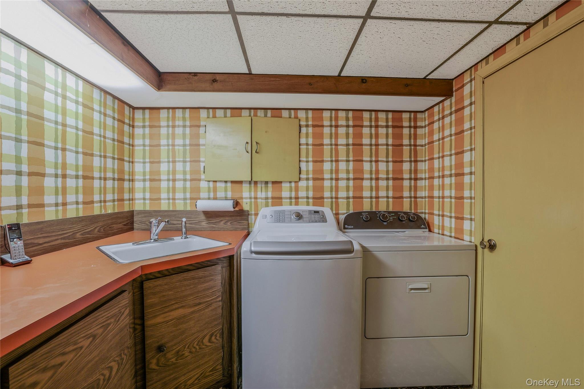 53 2nd Street, New Hyde Park, NY 11040