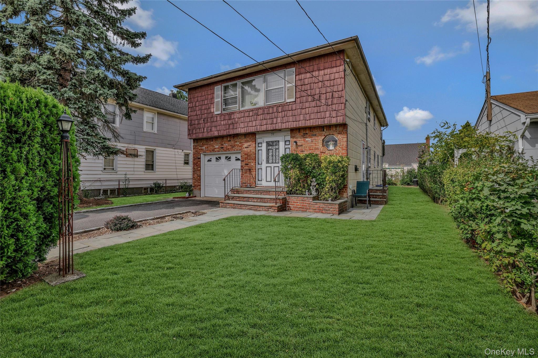 53 2nd Street, New Hyde Park, NY 11040