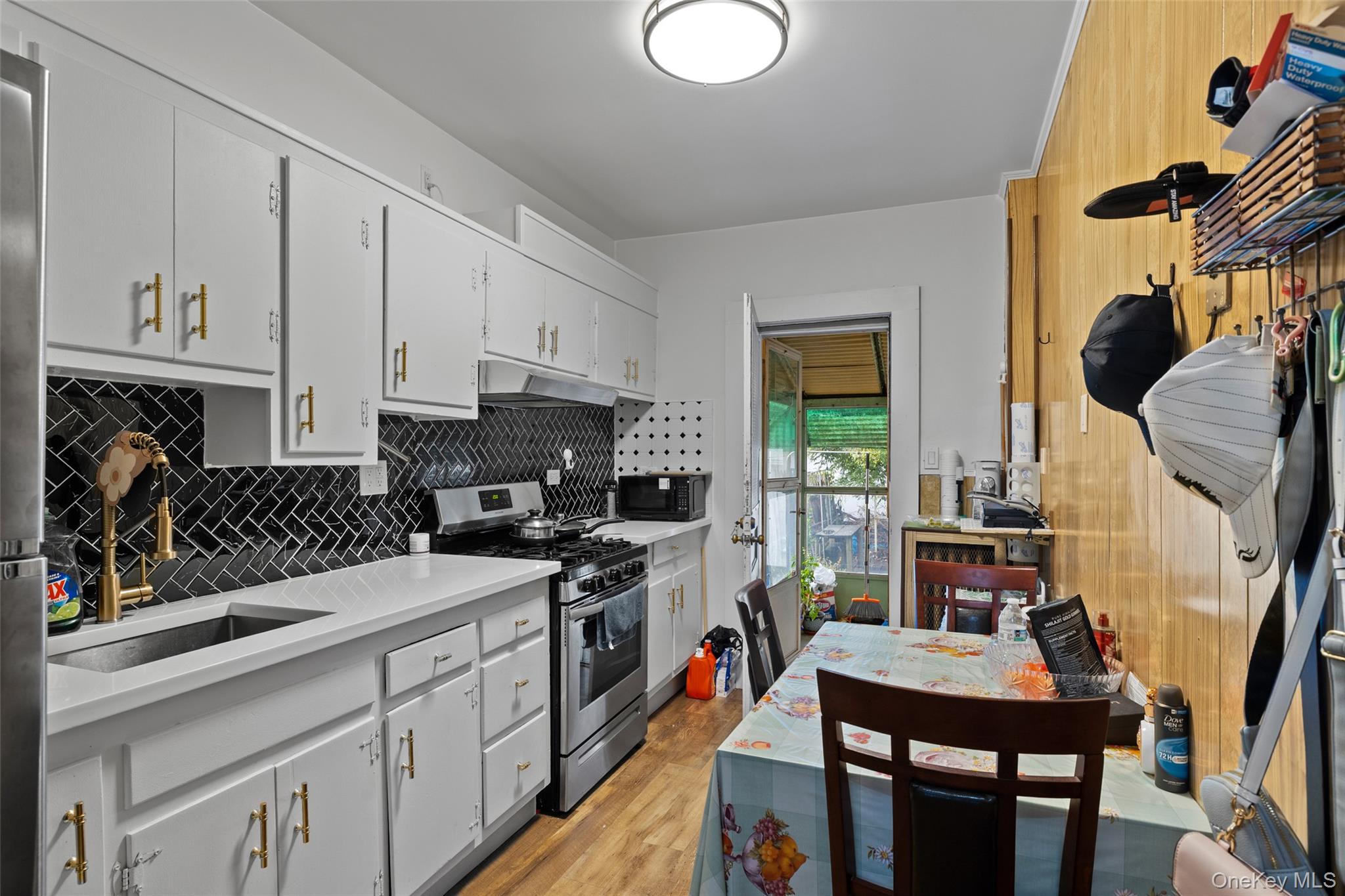 62-31 60th Road, Maspeth, NY 11378