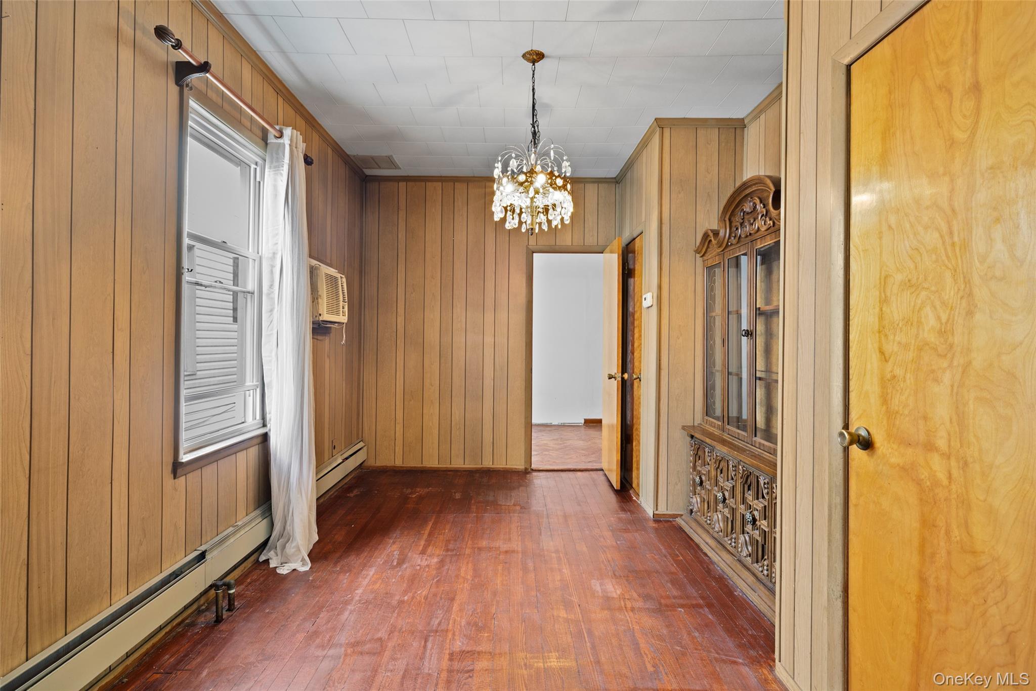 62-31 60th Road, Maspeth, NY 11378