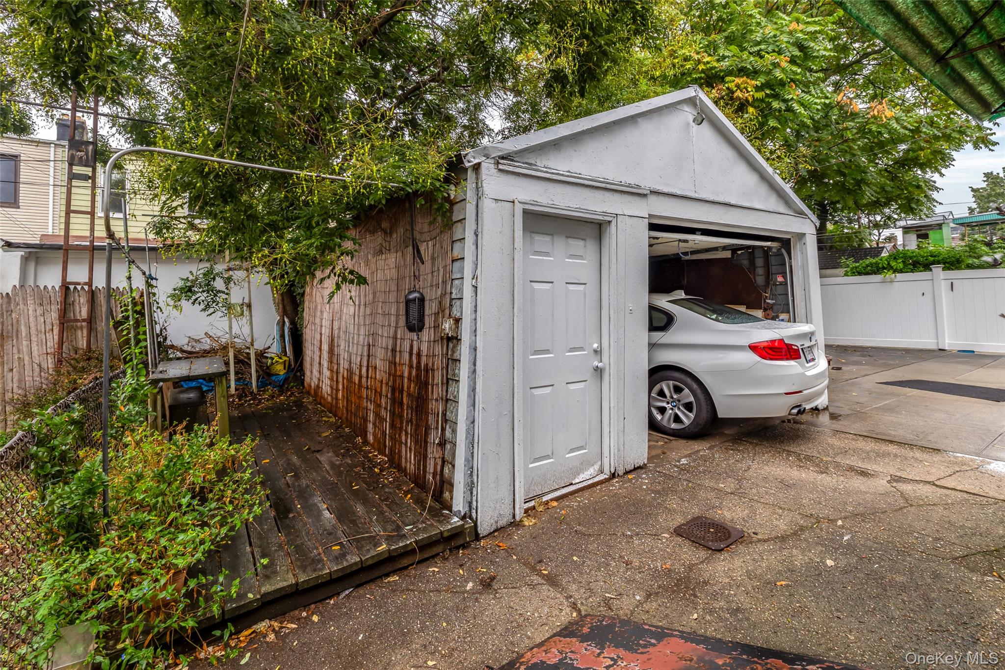 62-31 60th Road, Maspeth, NY 11378