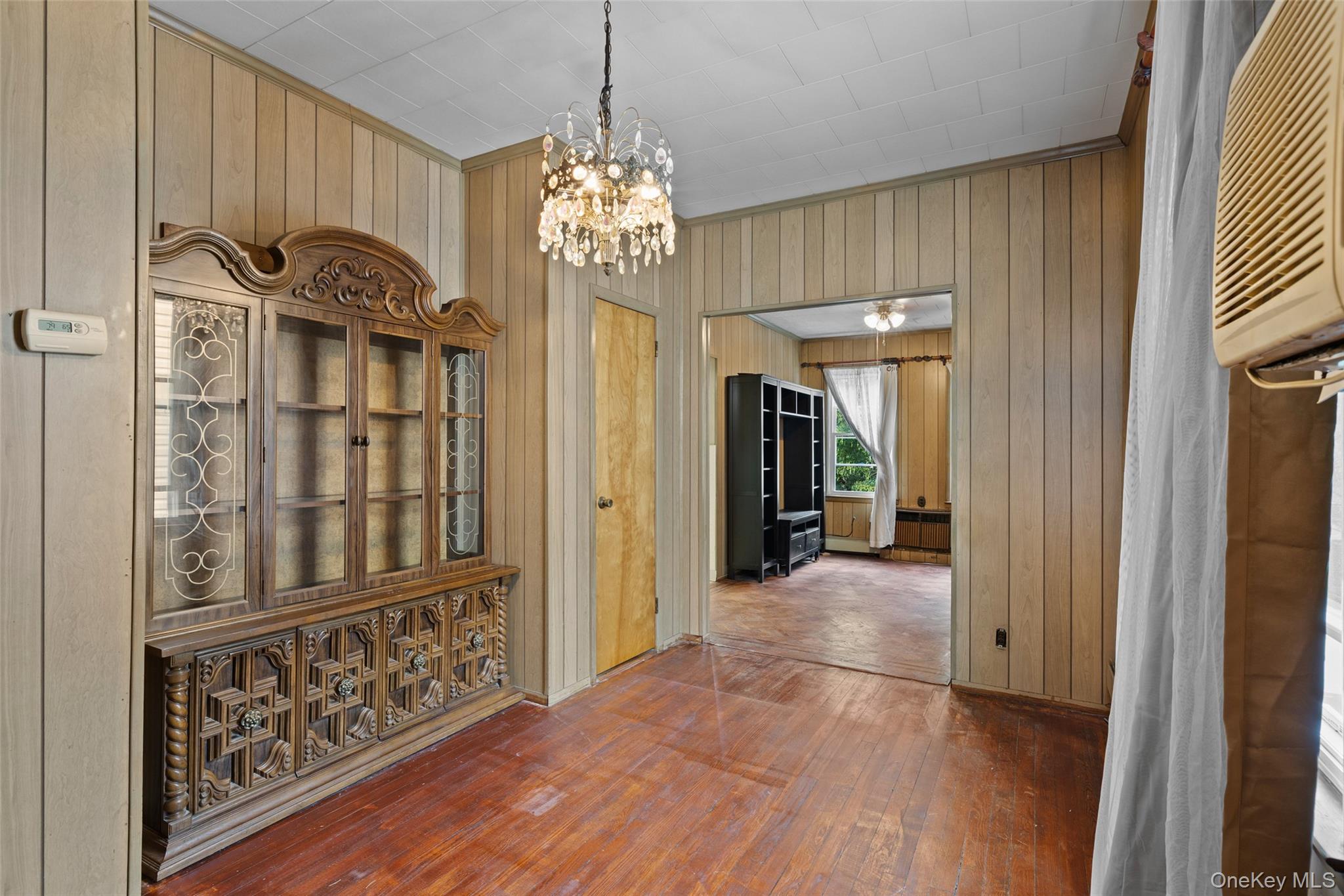 62-31 60th Road, Maspeth, NY 11378