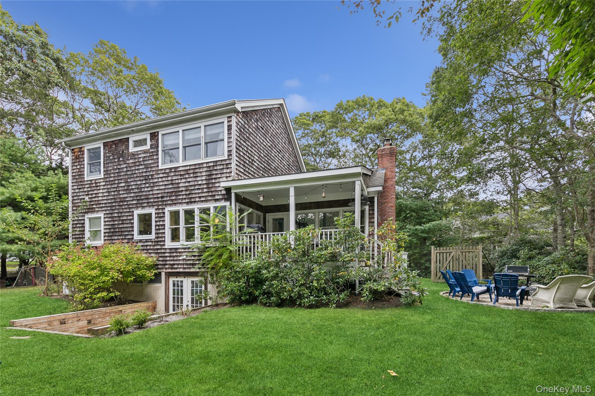 20 HOWARD ST, East Hampton, NY 11937