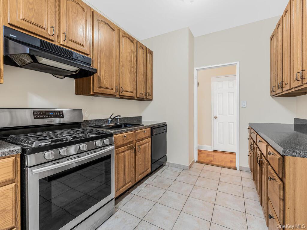 3530 Henry Hudson Parkway E # 2C, Bronx, NY 10463