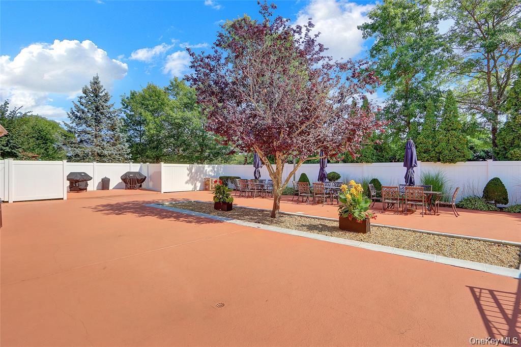 81 Finch # 2B, Islip, NY 11751