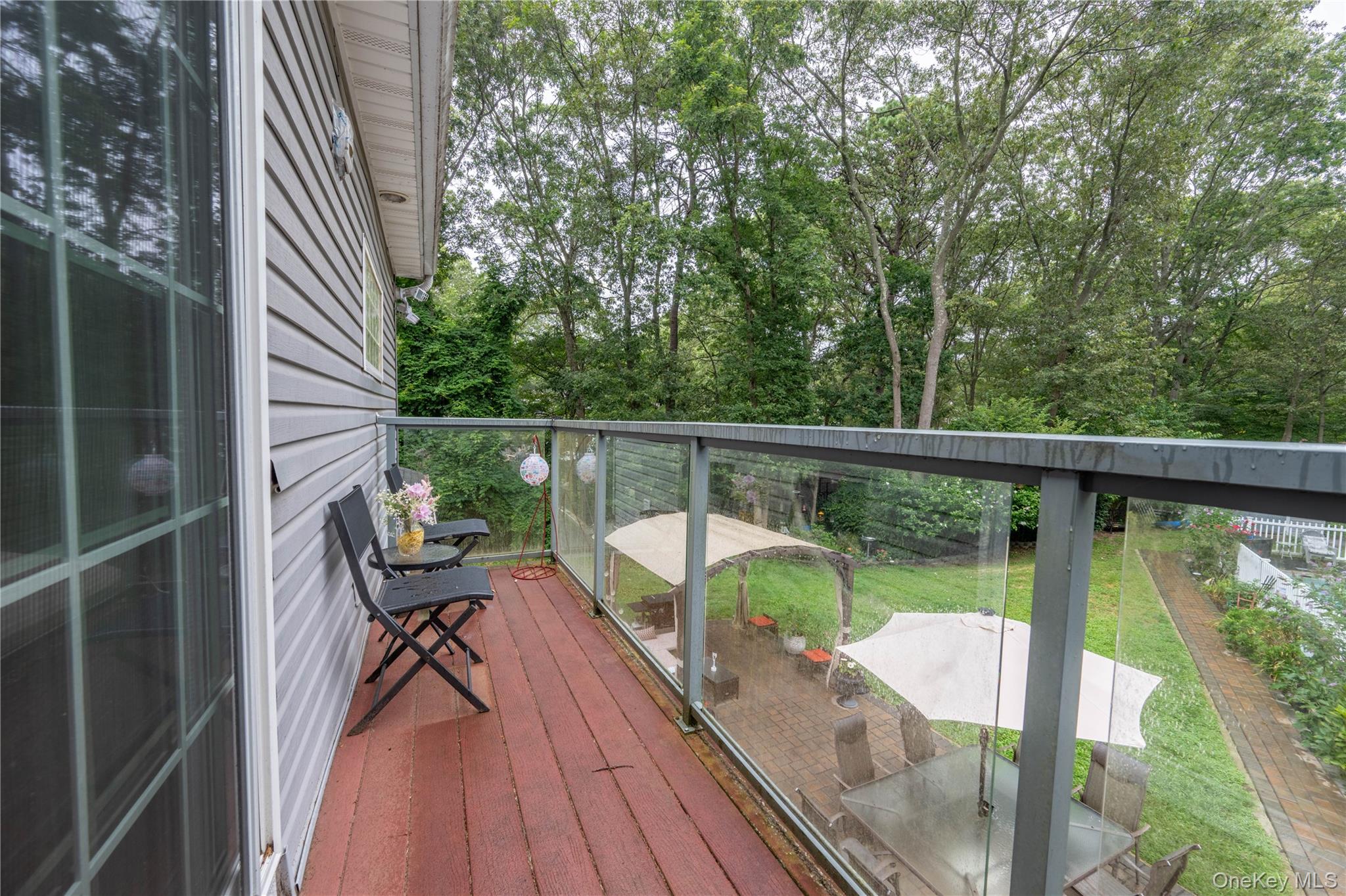 21 Locust Avenue S, Medford, NY 11763