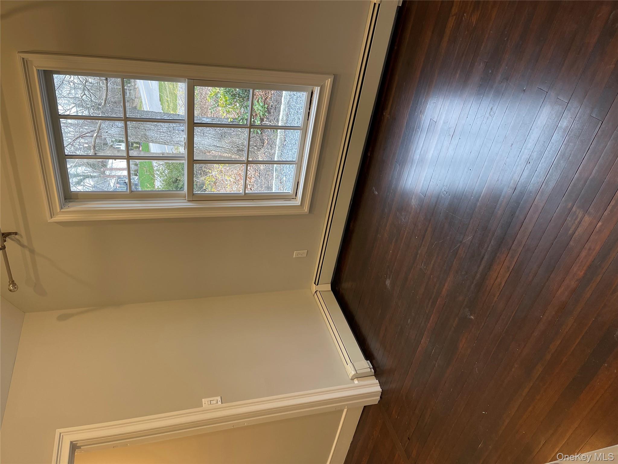 94 New York Avenue, Sound Beach, NY 11789