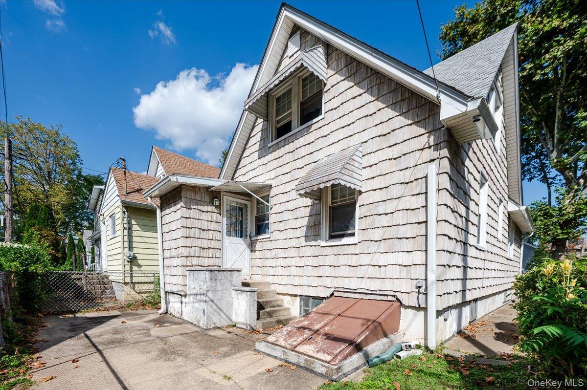 1 Oak Avenue # 1, Bronx, NY 10465