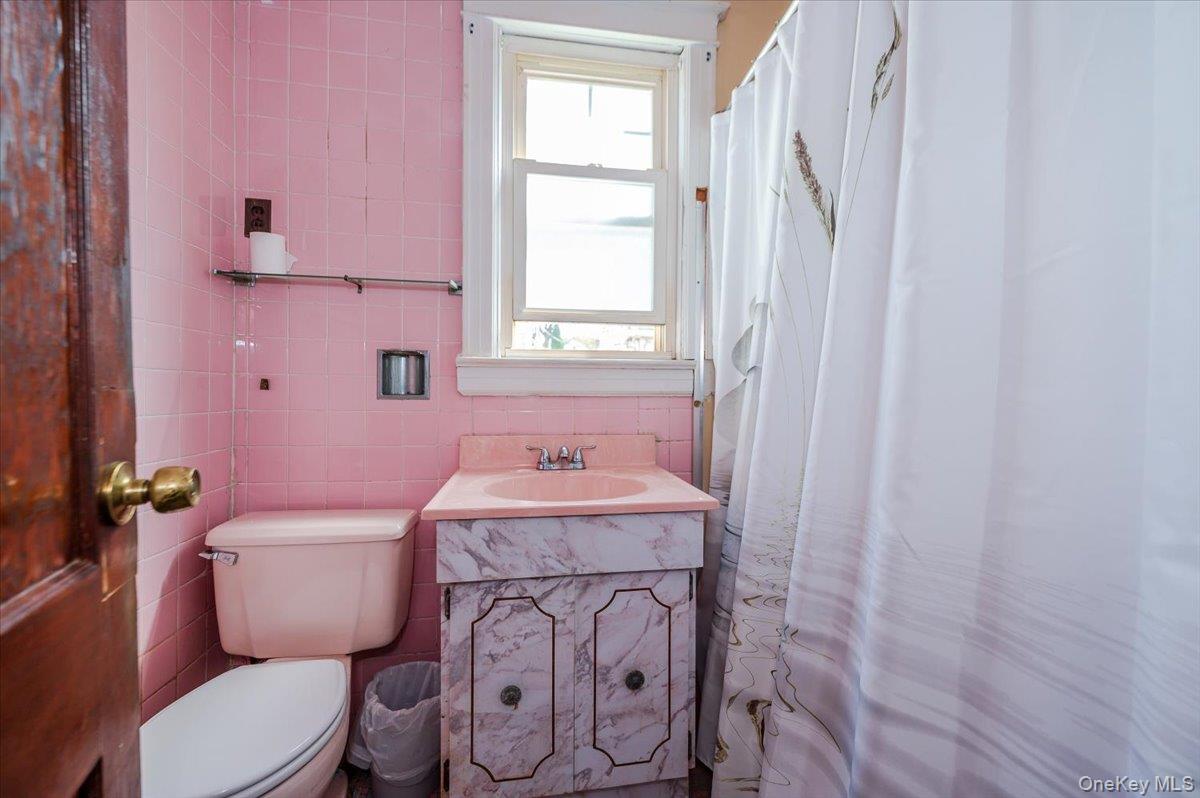 1 Oak Avenue # 1, Bronx, NY 10465