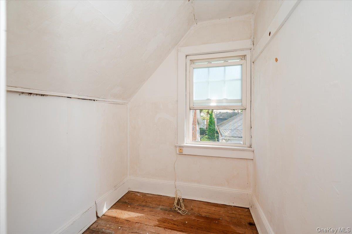 1 Oak Avenue # 1, Bronx, NY 10465