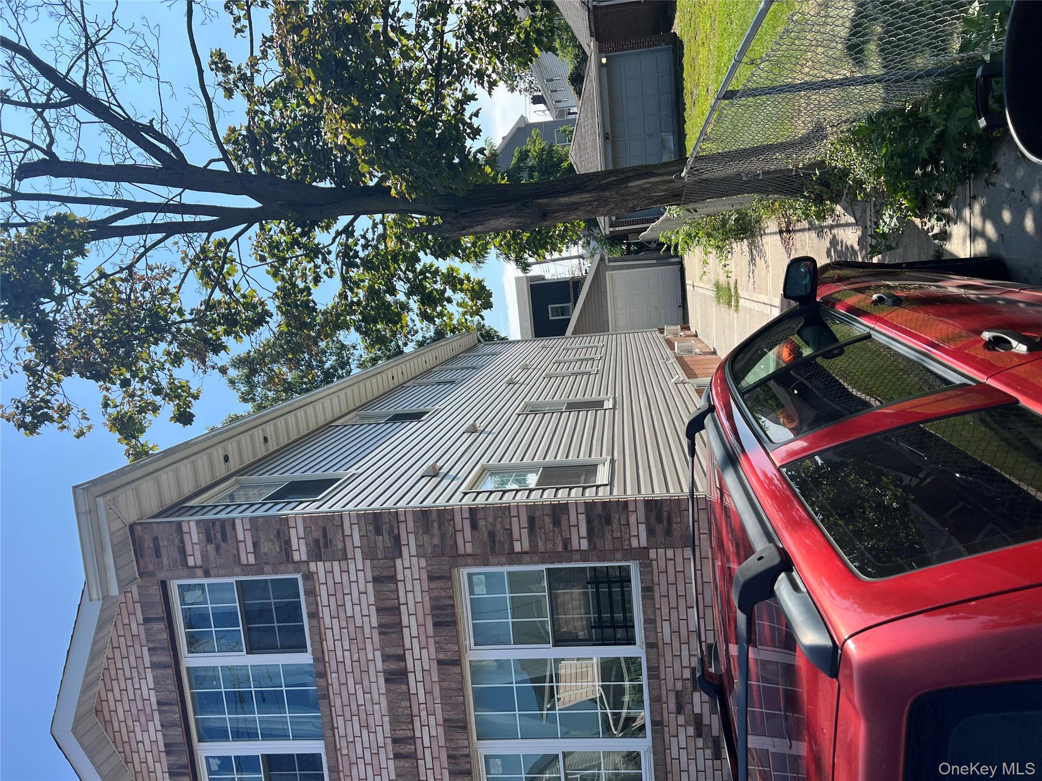 18920 117th Road, Saint Albans, NY 11412